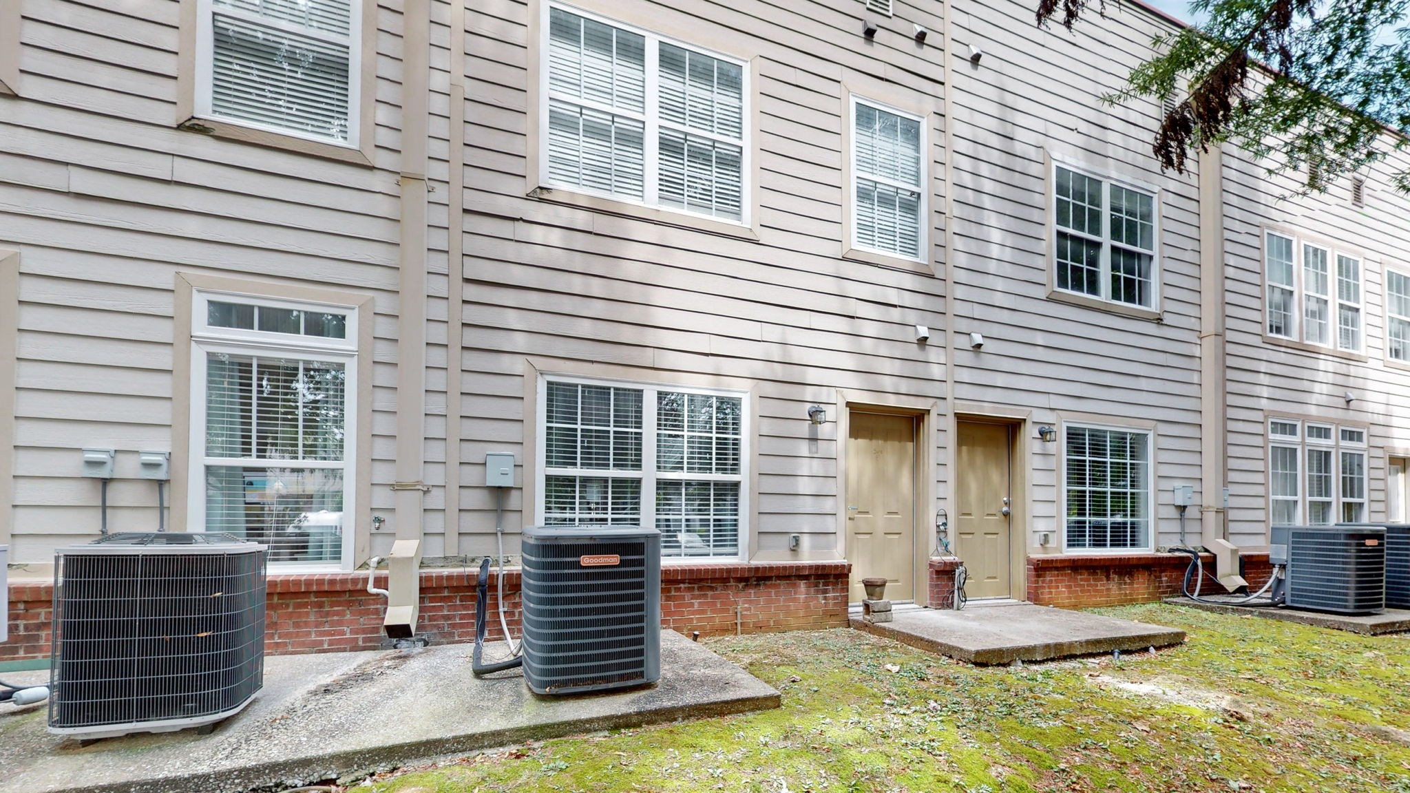 239E Veterans Pkwy