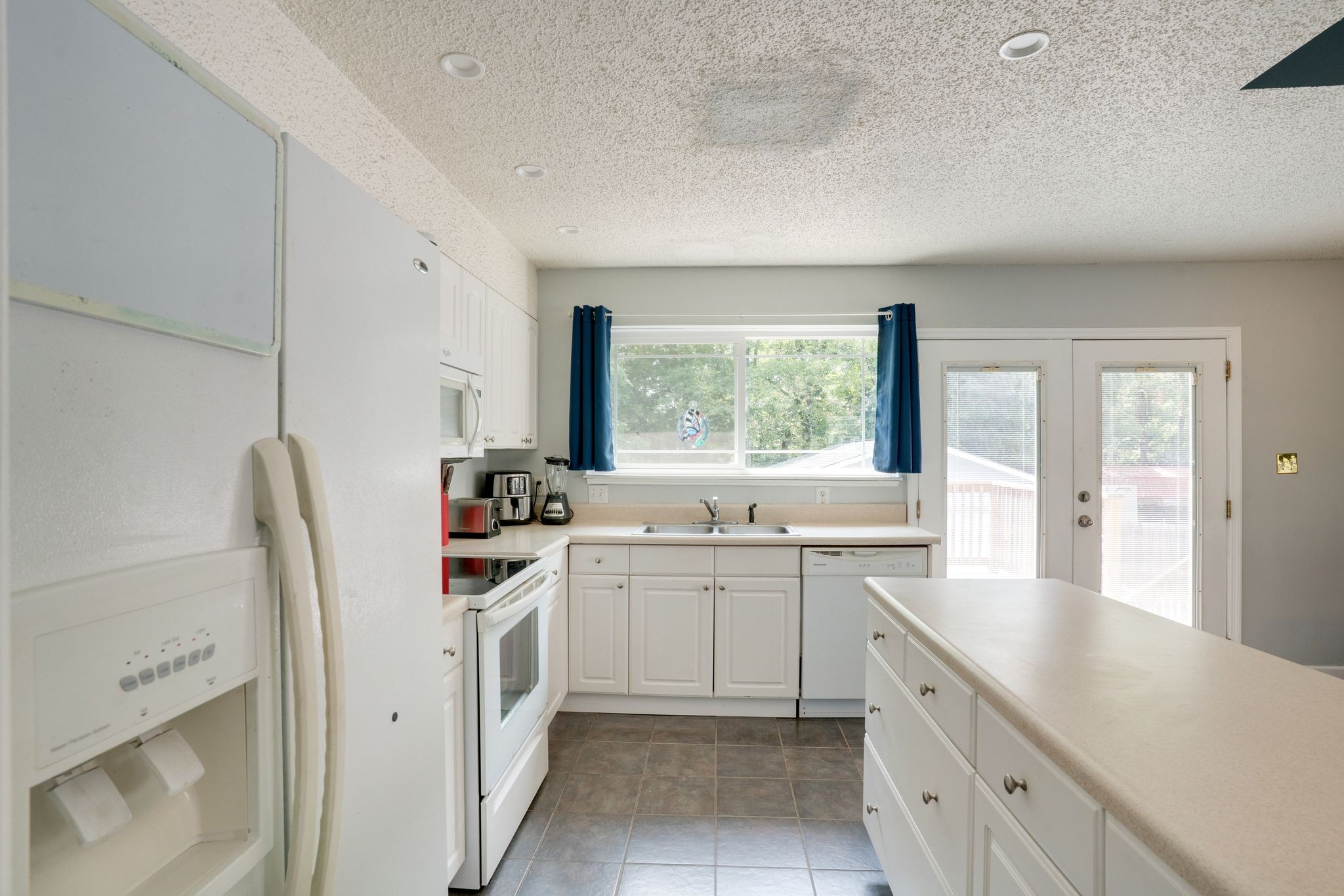 340 Sunrise Cir