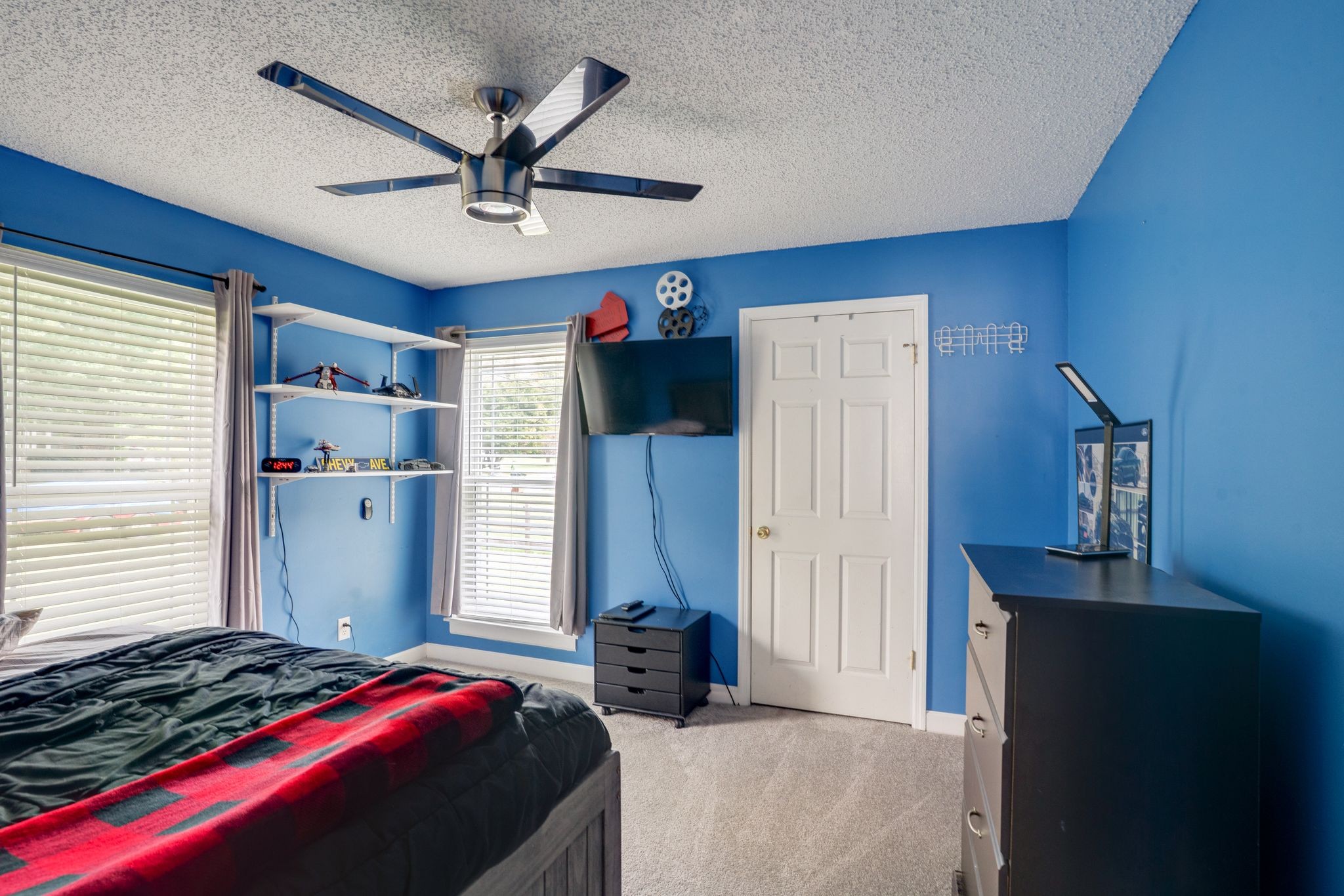 340 Sunrise Cir