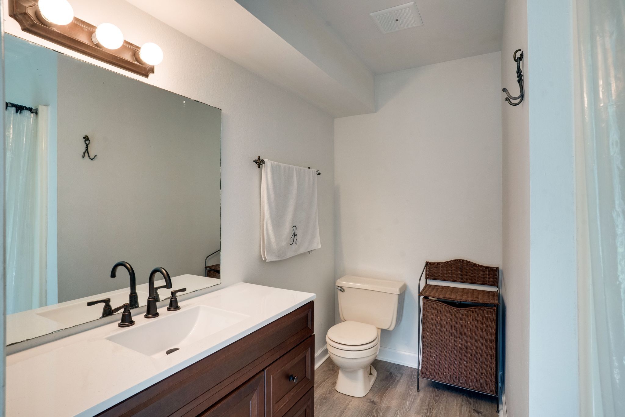 340 Sunrise Cir