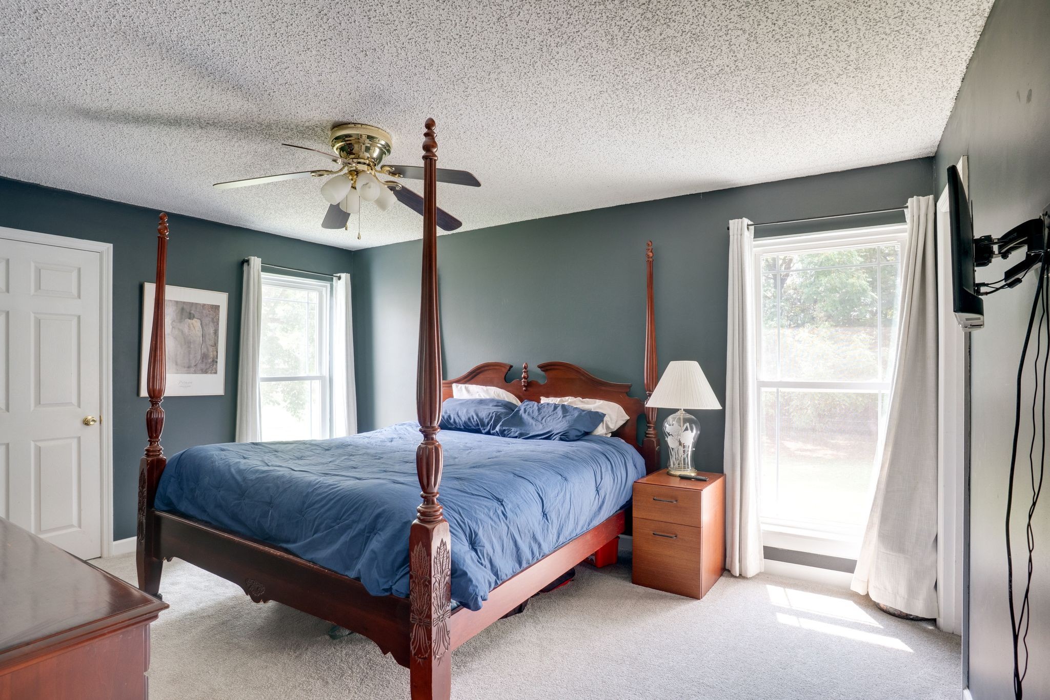 340 Sunrise Cir