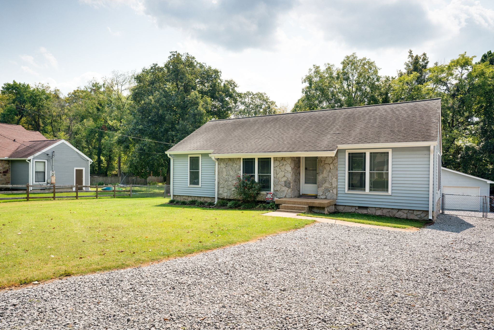 340 Sunrise Cir