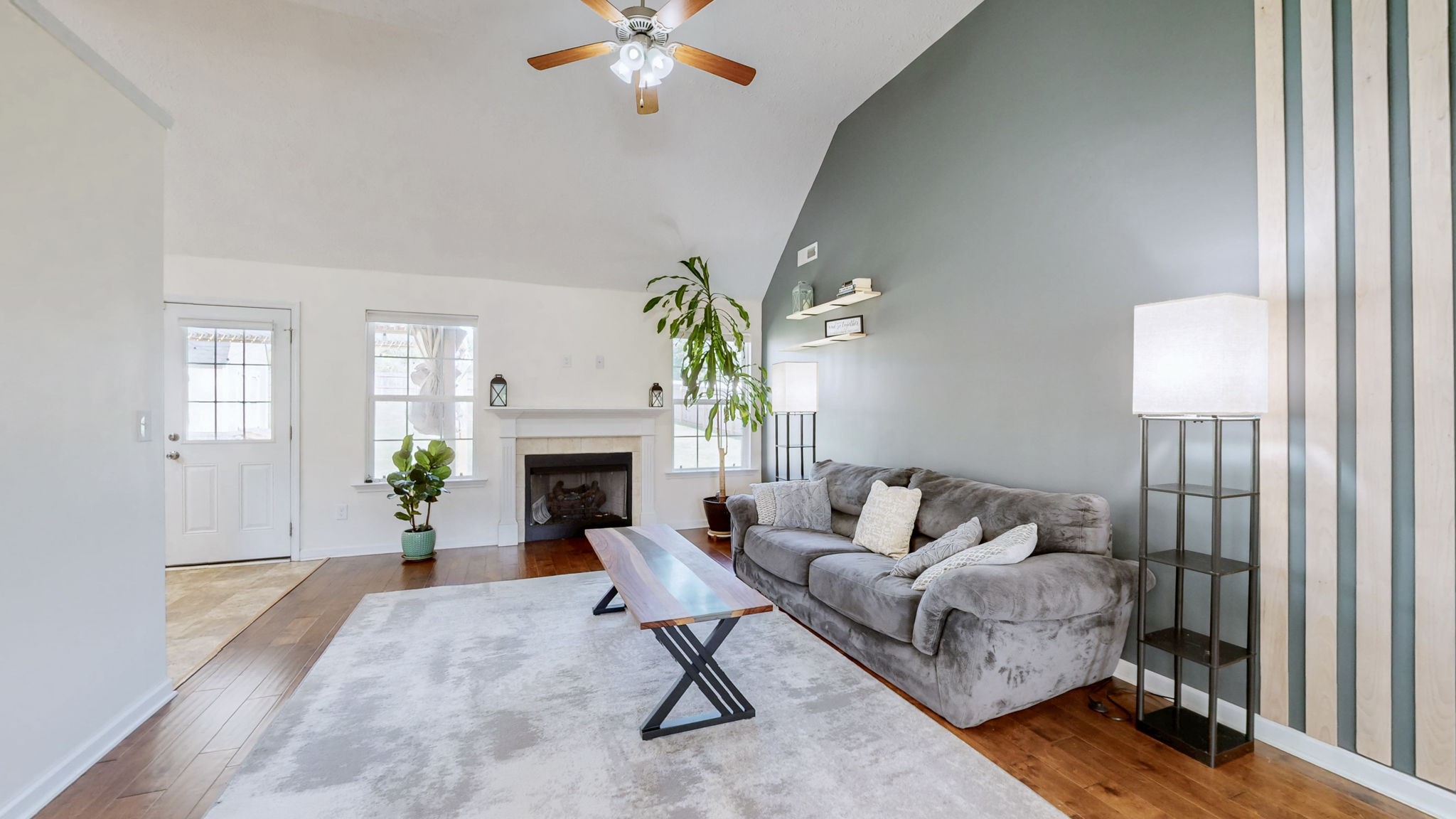 2330 Auldridge Dr