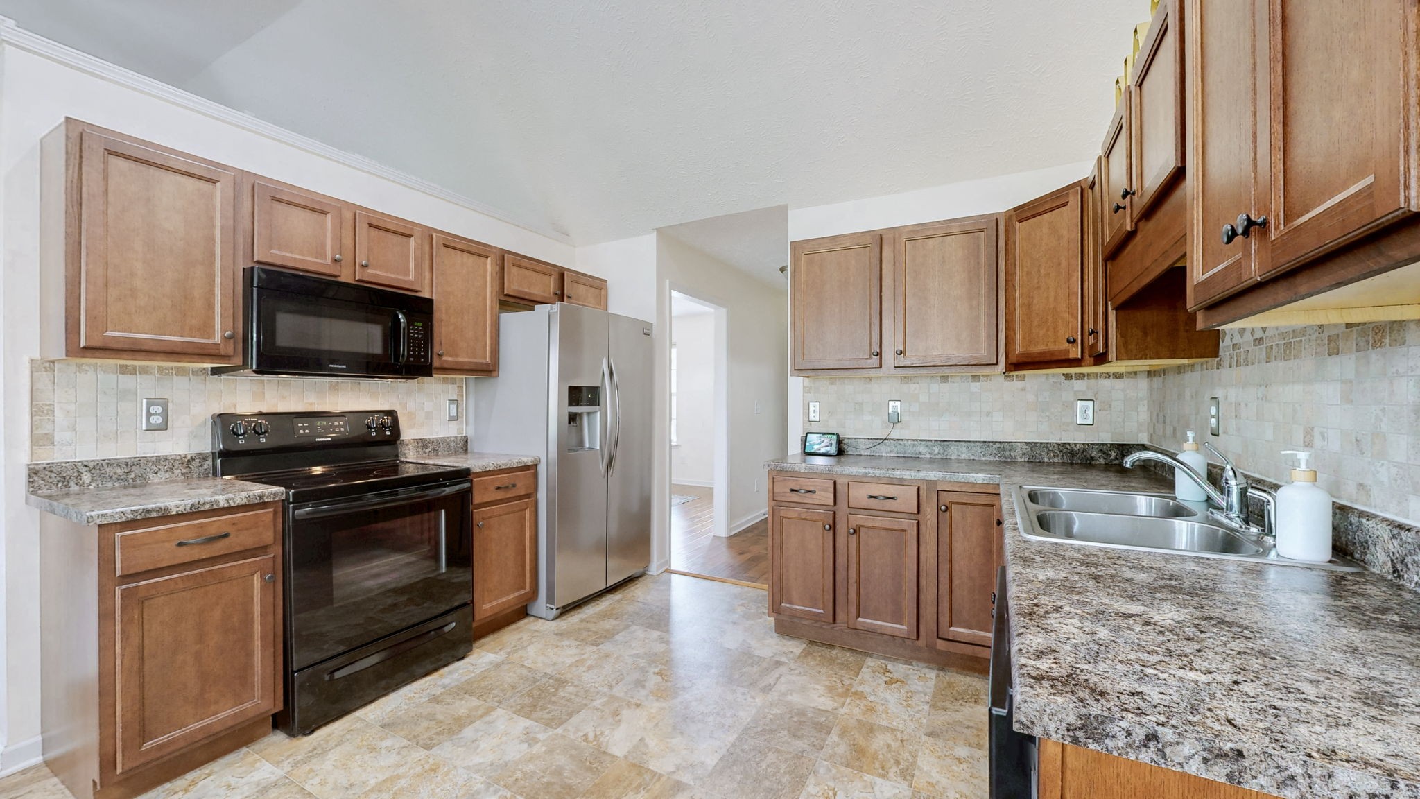 2330 Auldridge Dr