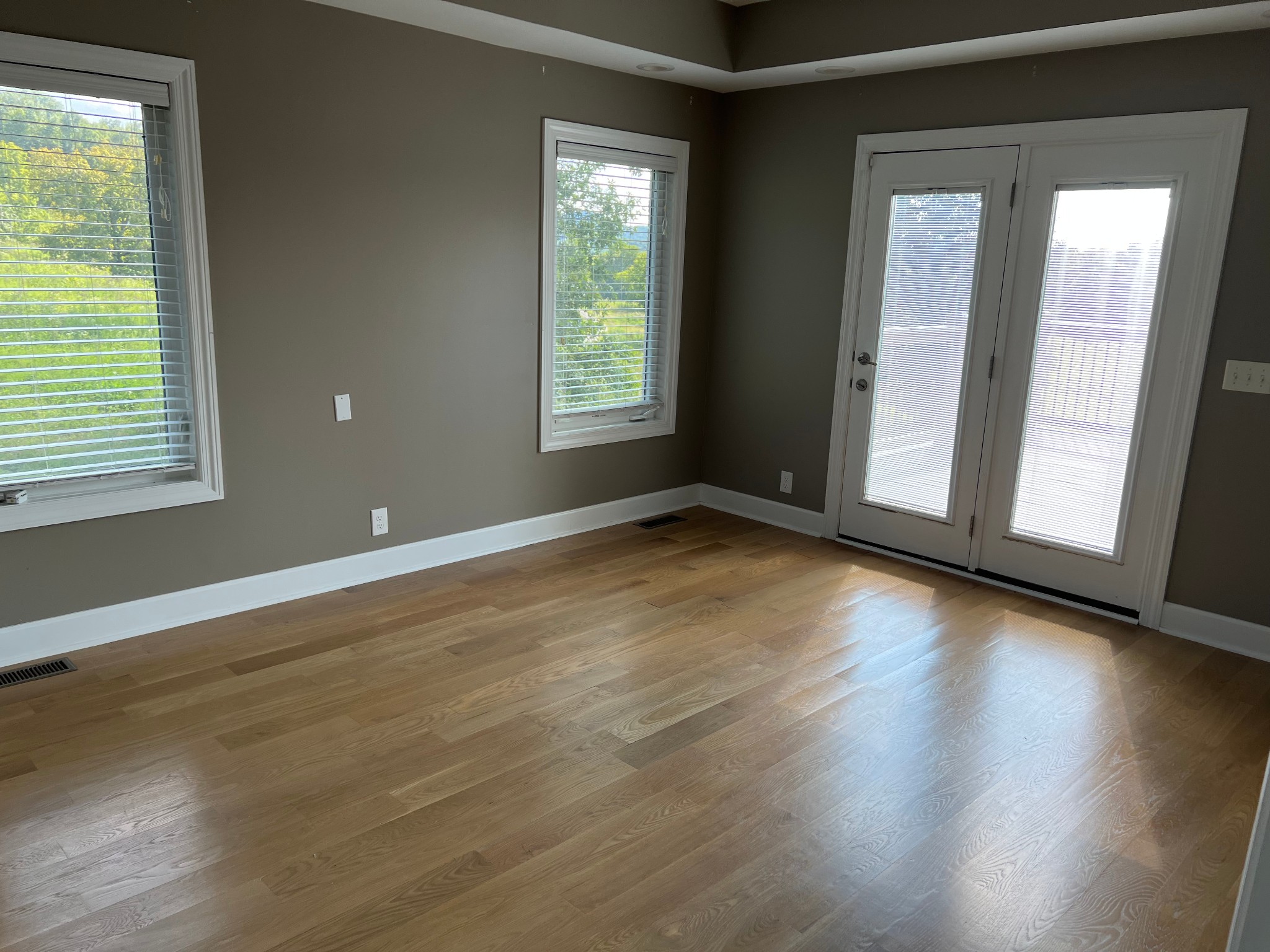 12273 Manchester Pike