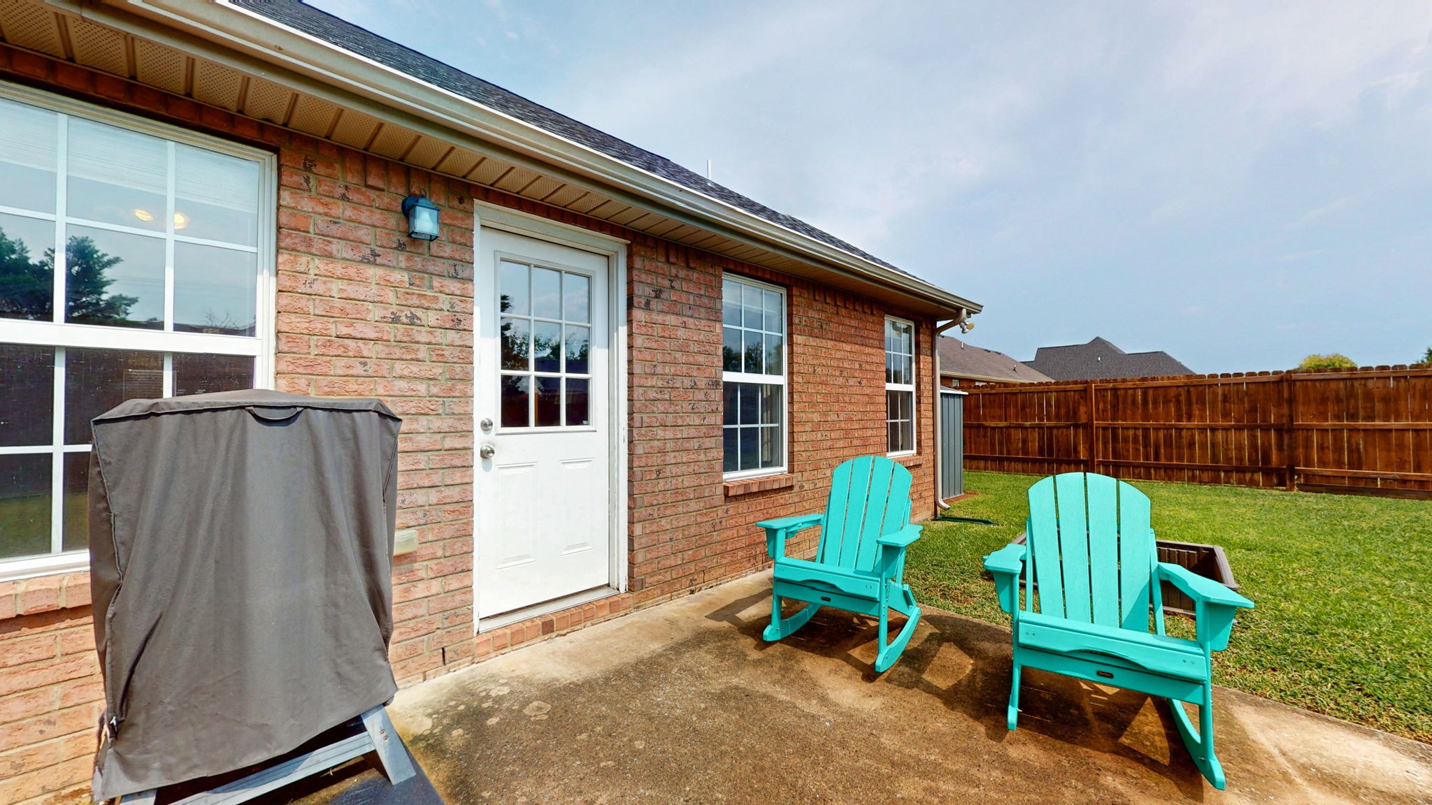 2822 Ridgewood Dr