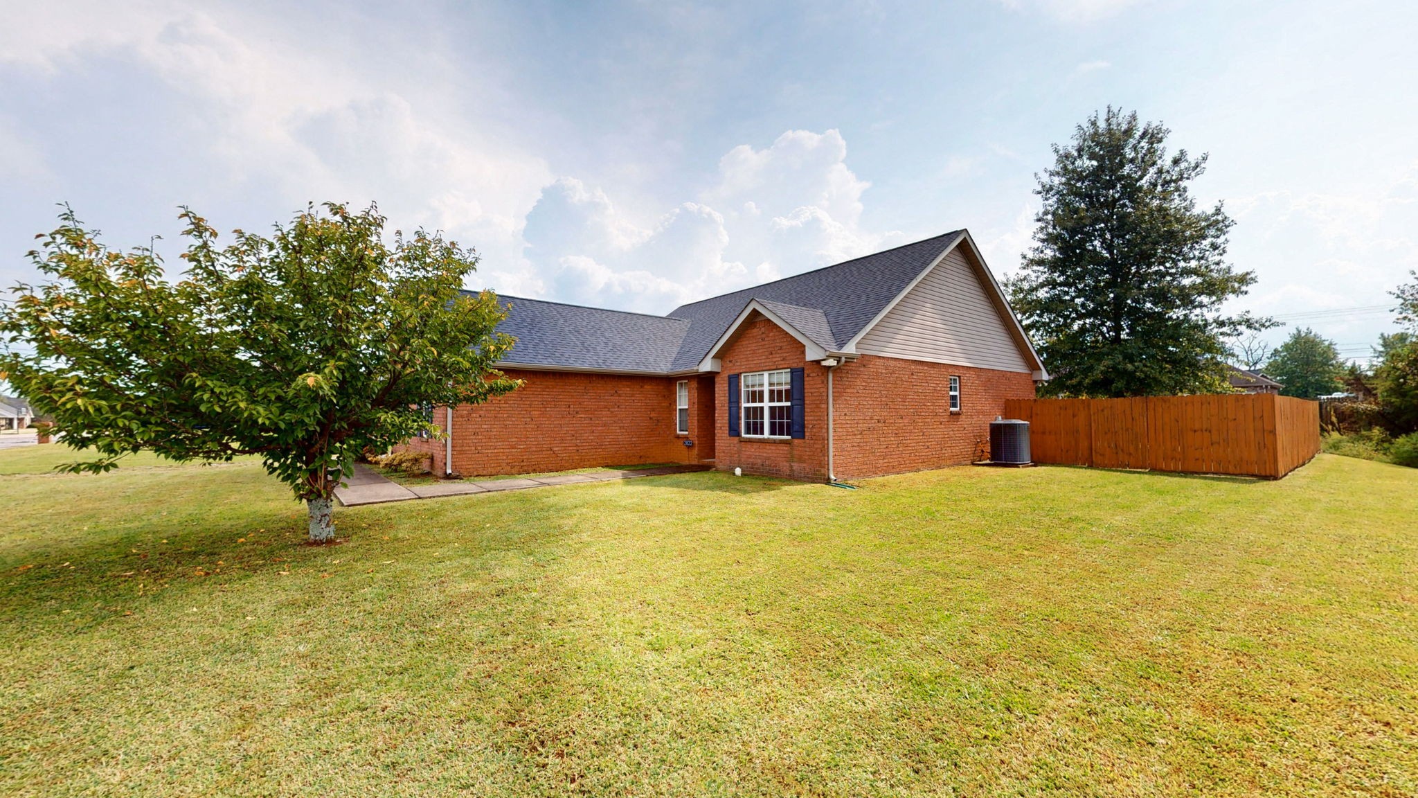2822 Ridgewood Dr