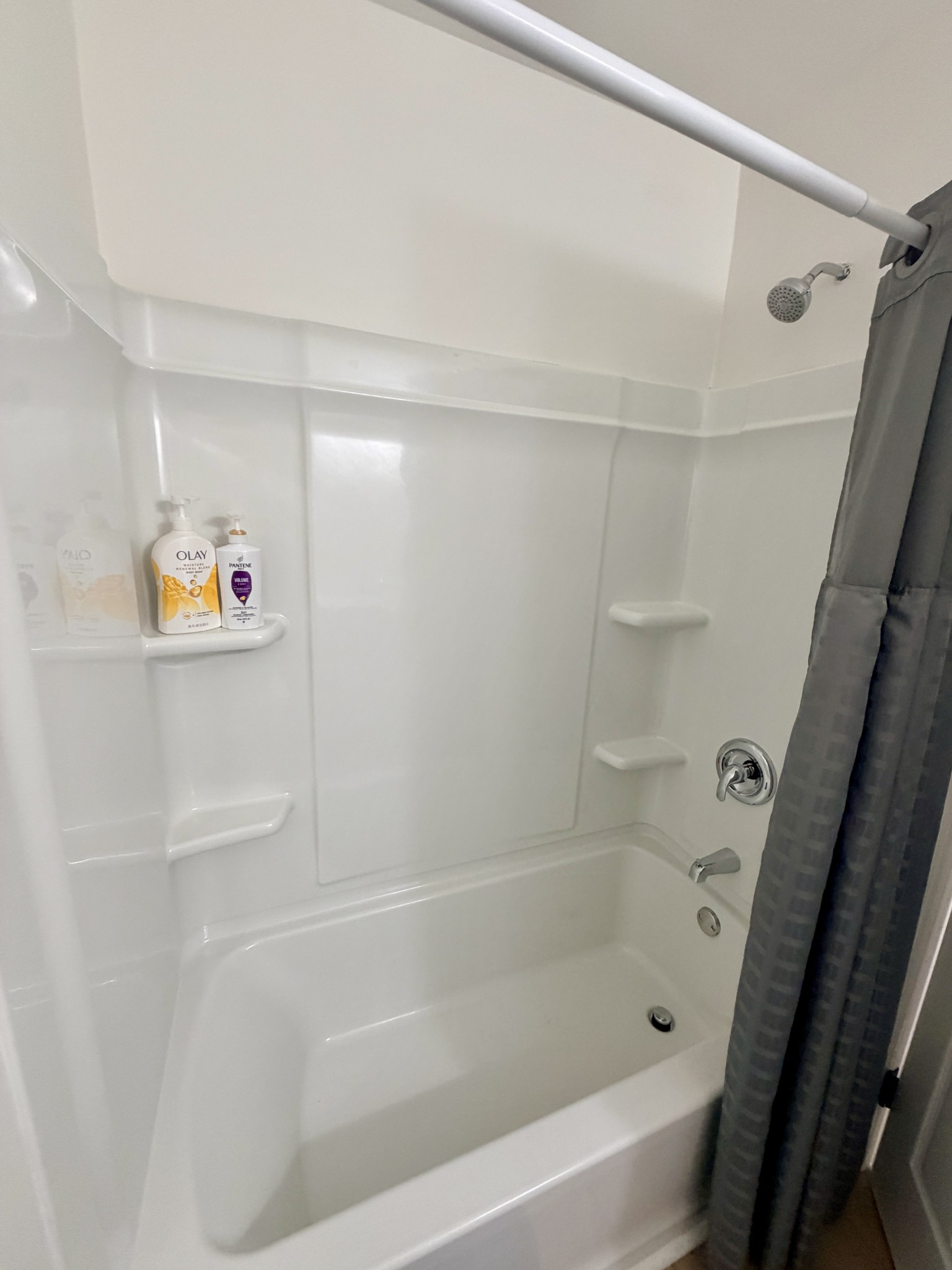 803 Hillview Hts Unit: 105