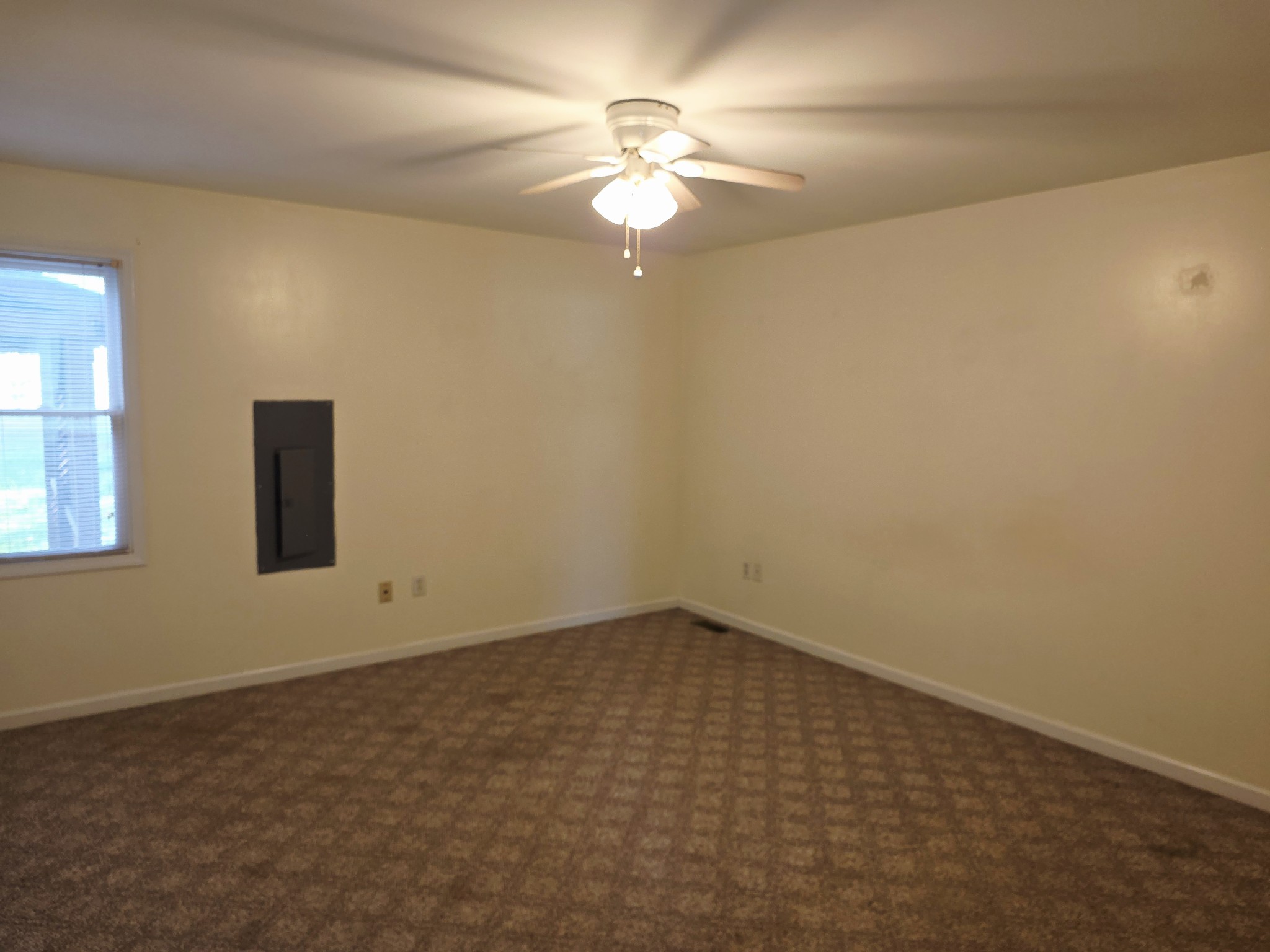 412 Campbell Ave