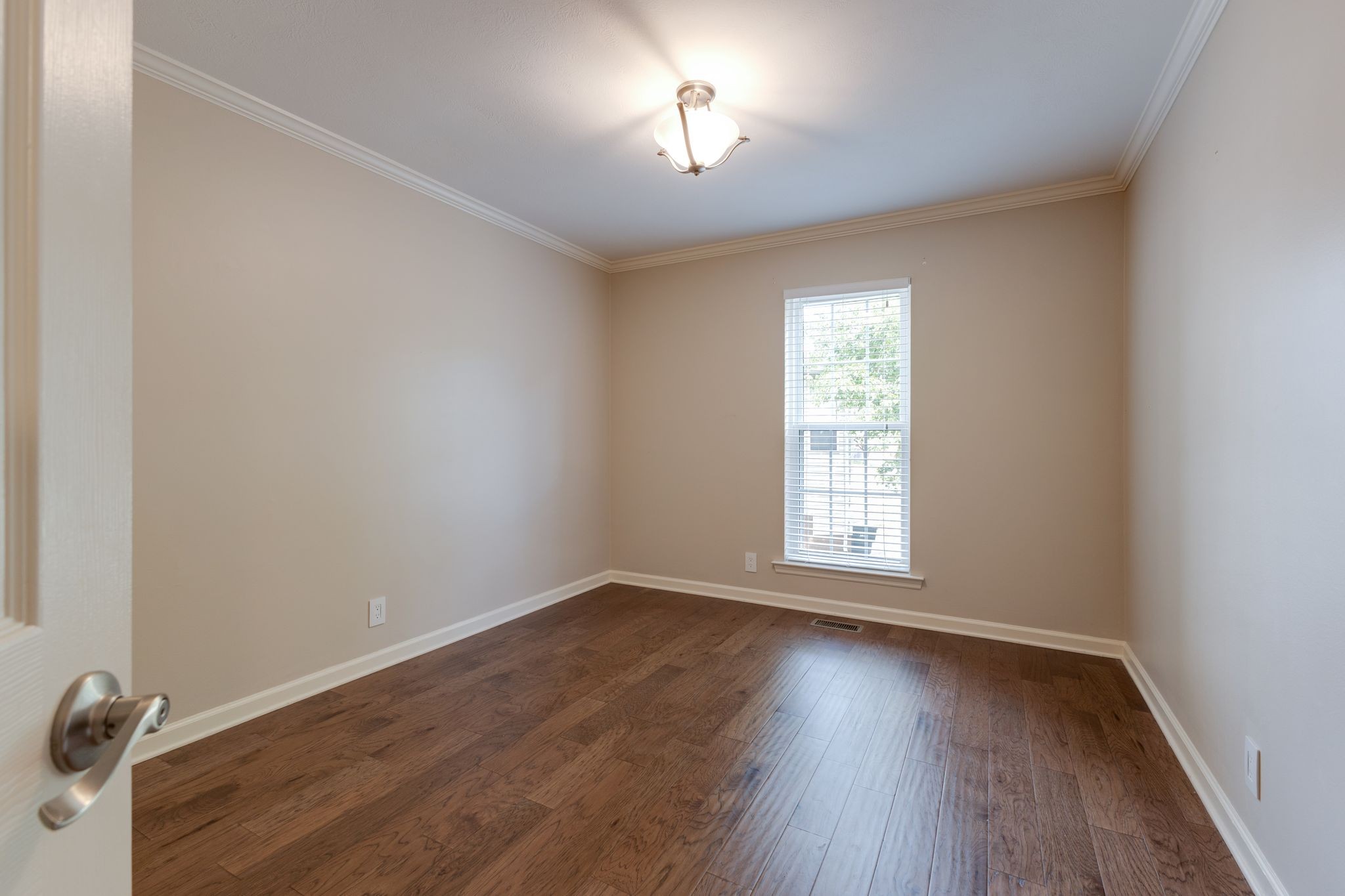 204 Seesaw Ct