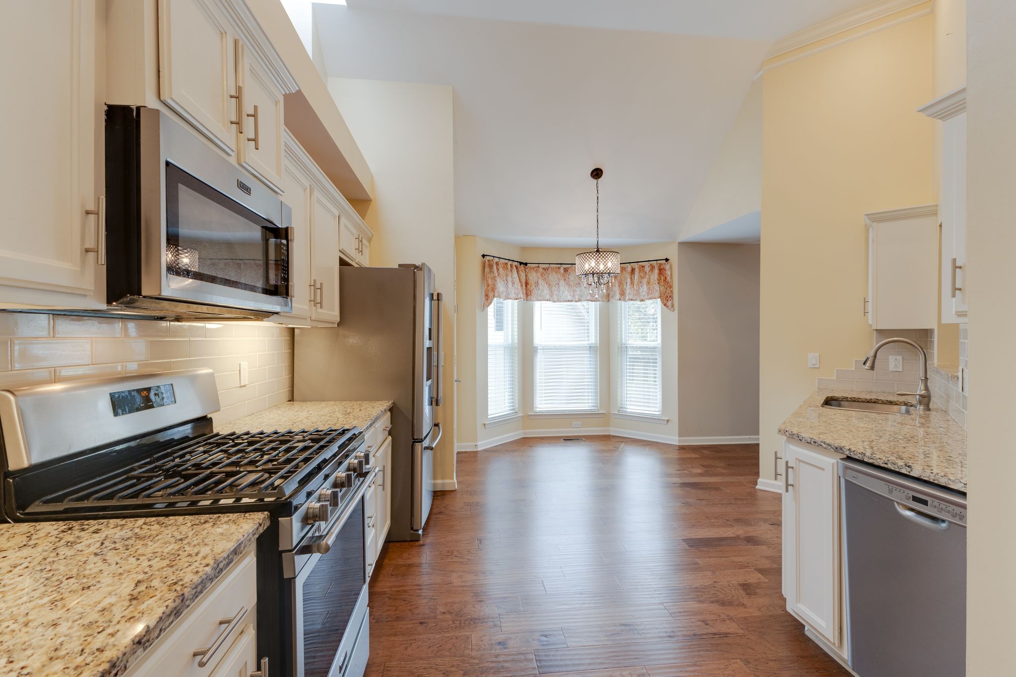 204 Seesaw Ct