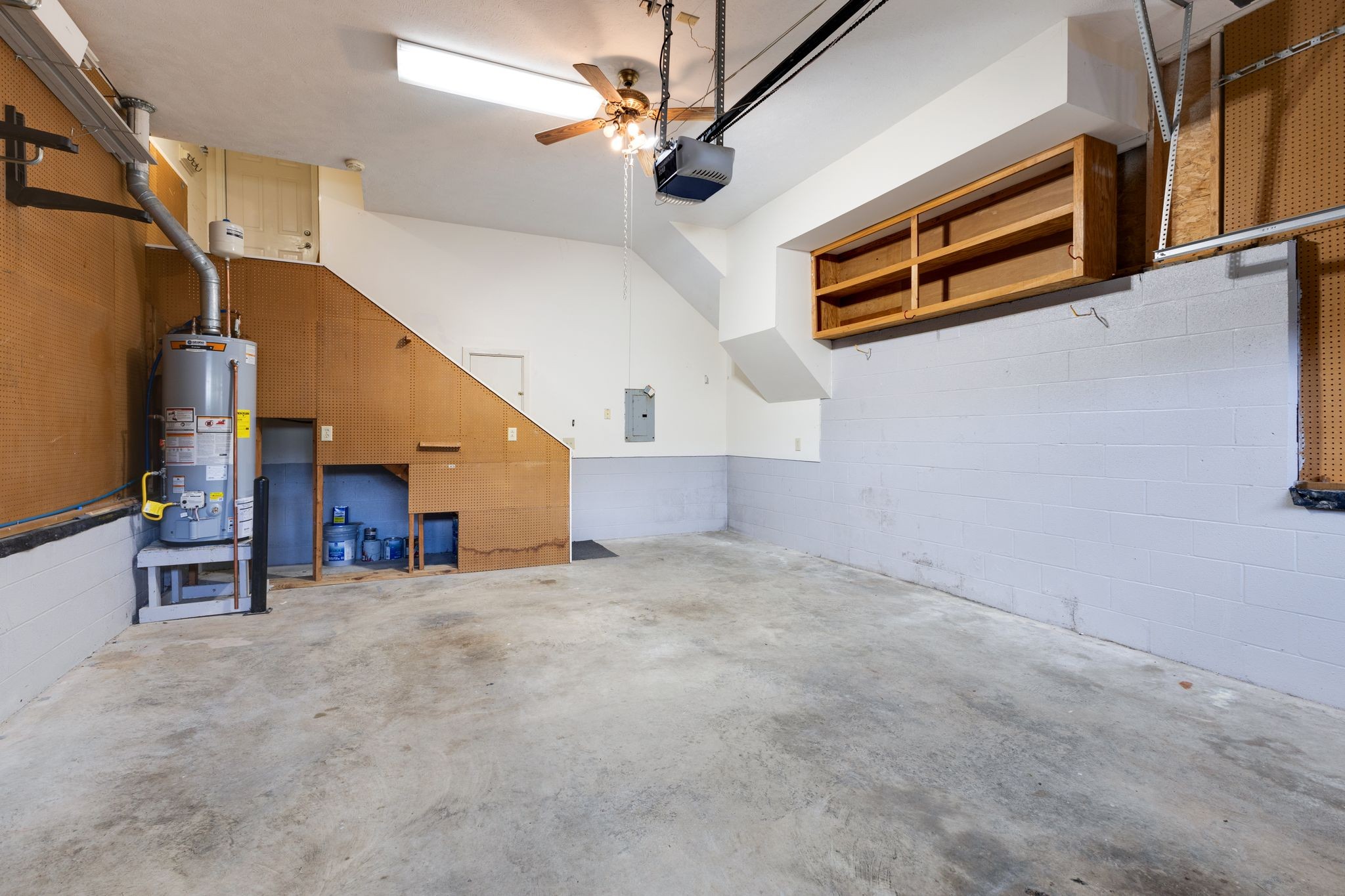 204 Seesaw Ct