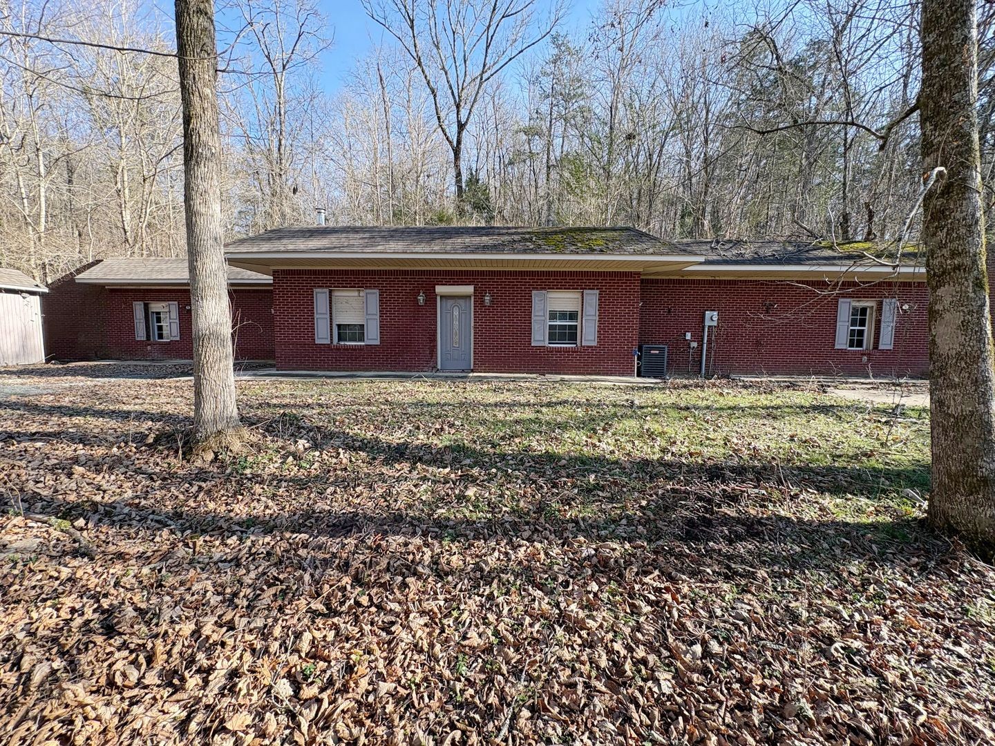 28 Alease Dr