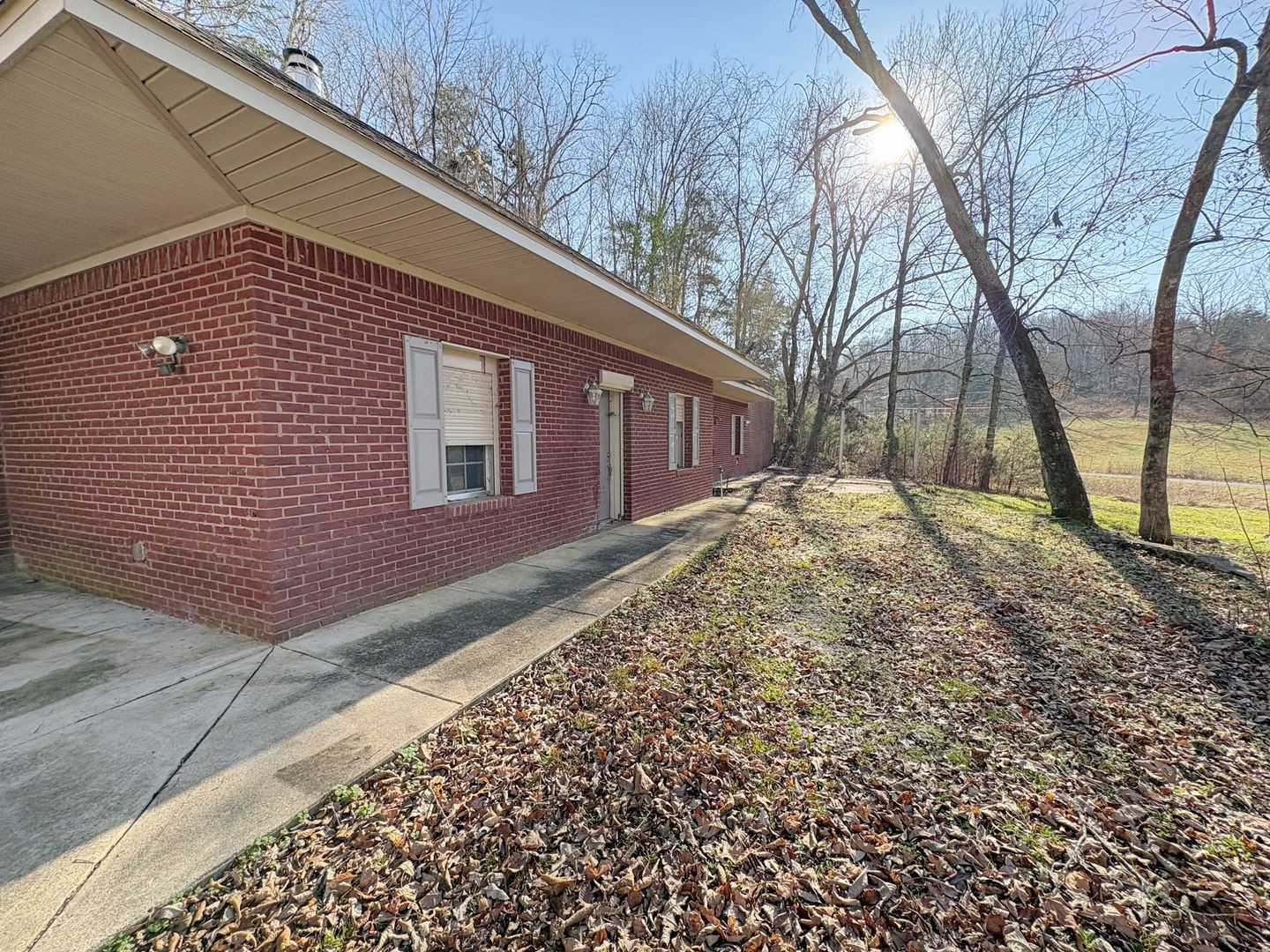 28 Alease Dr