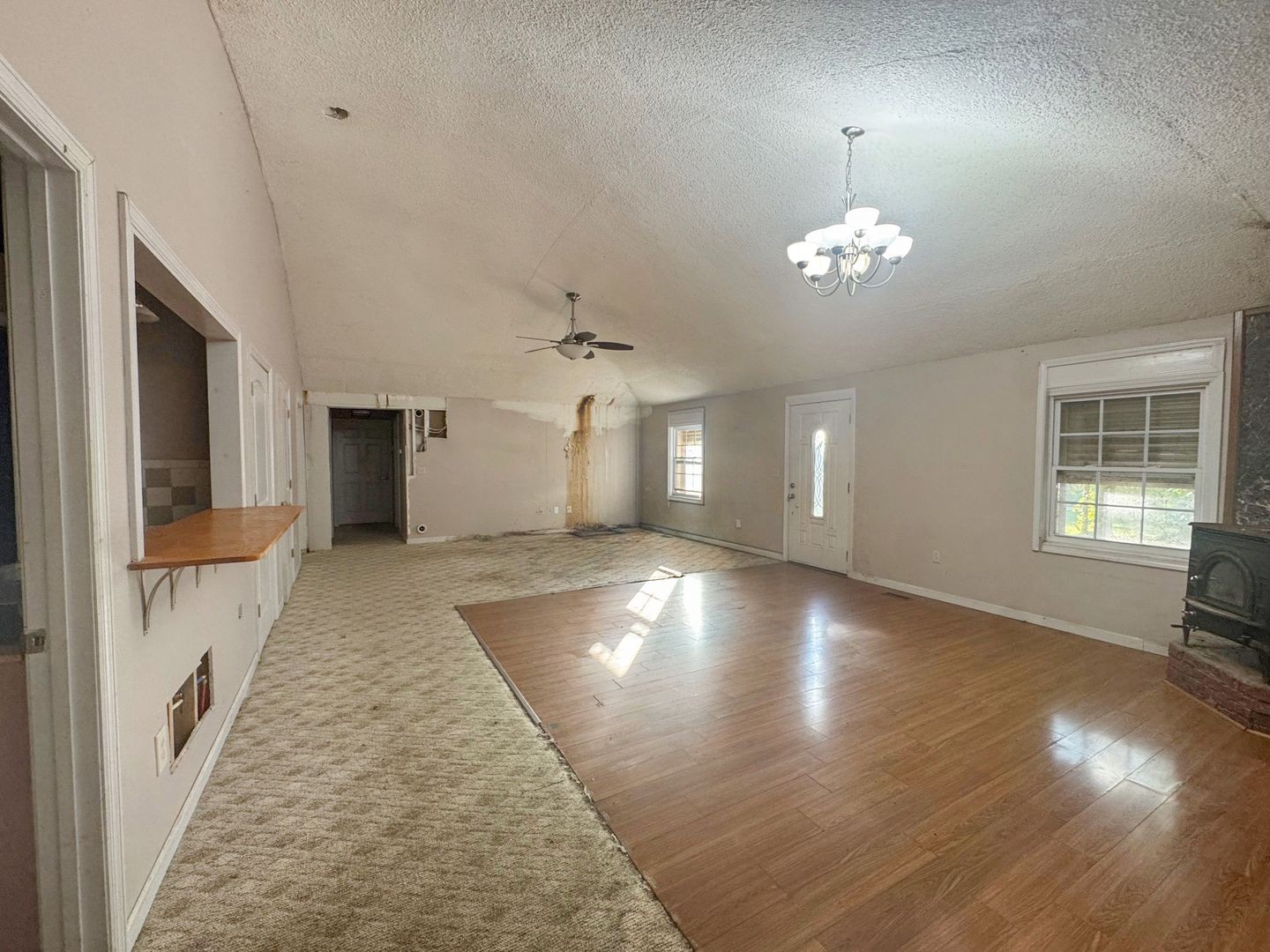 28 Alease Dr