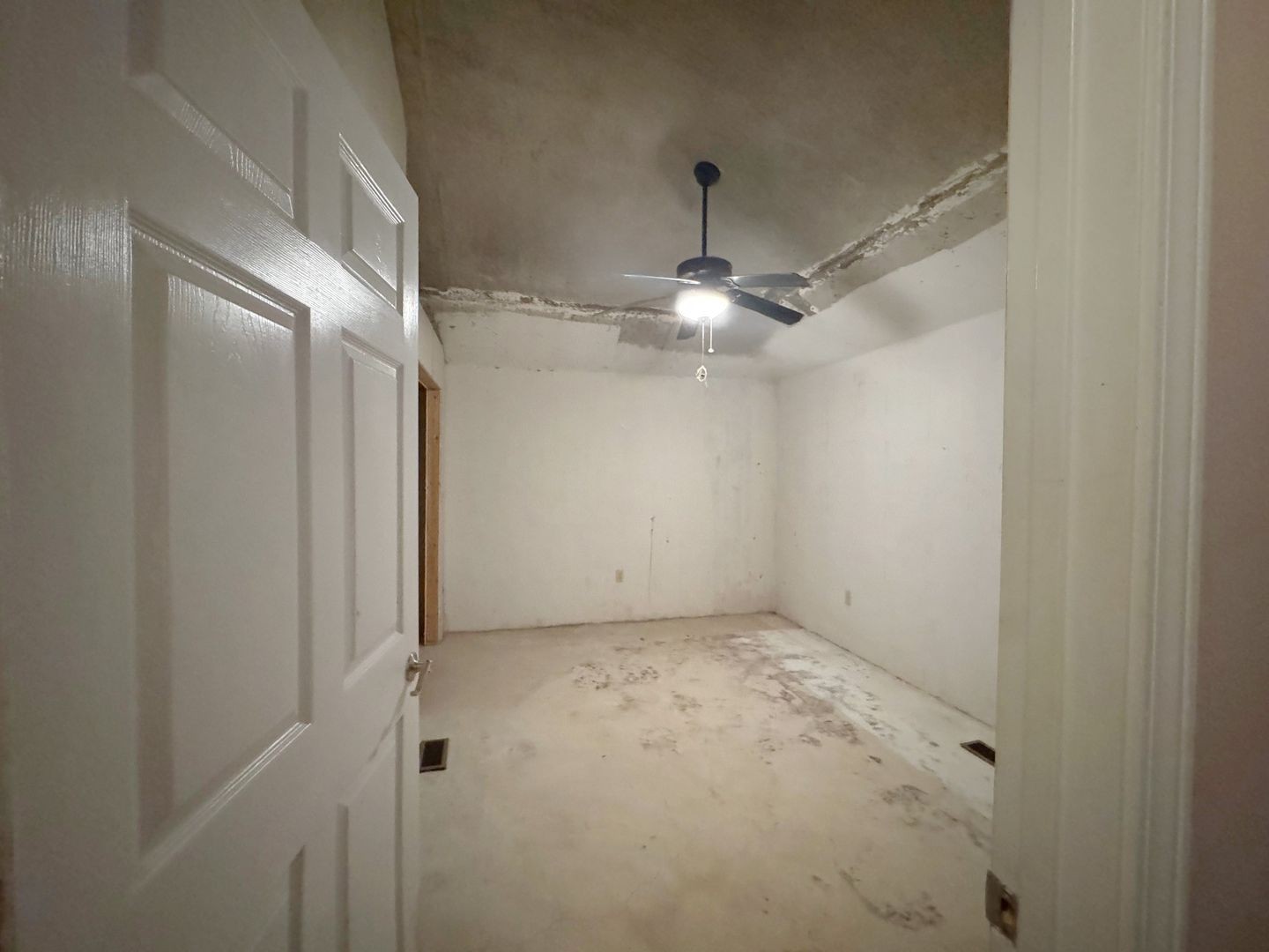 28 Alease Dr