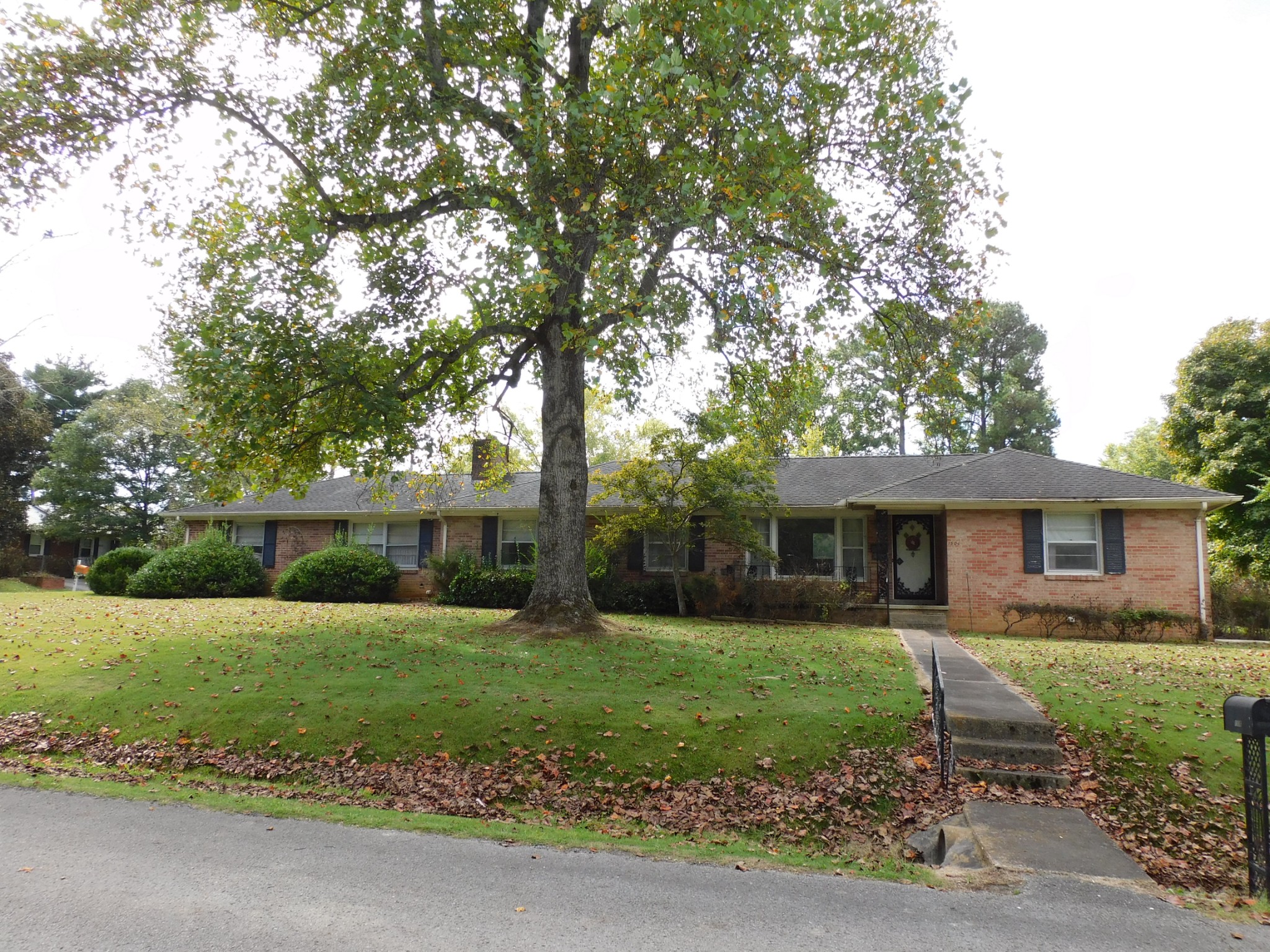 1506 Sycamore Cir