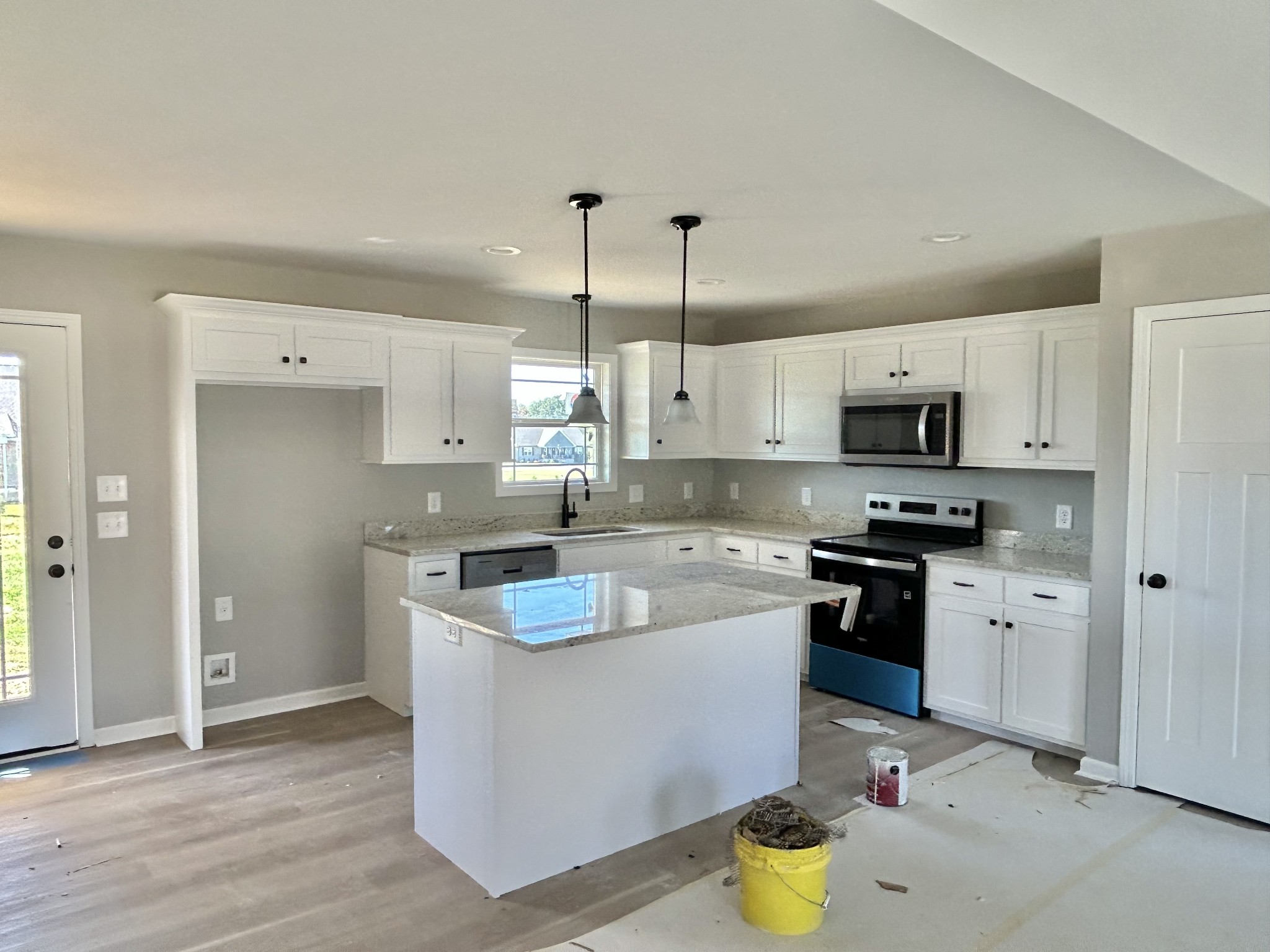 287 Randall Ln