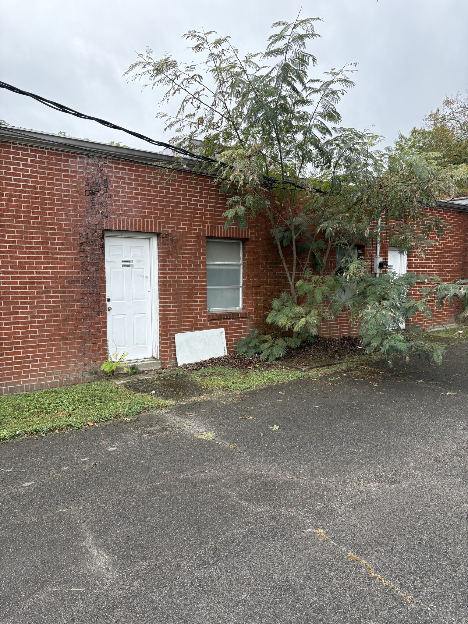 501 Oak Dr