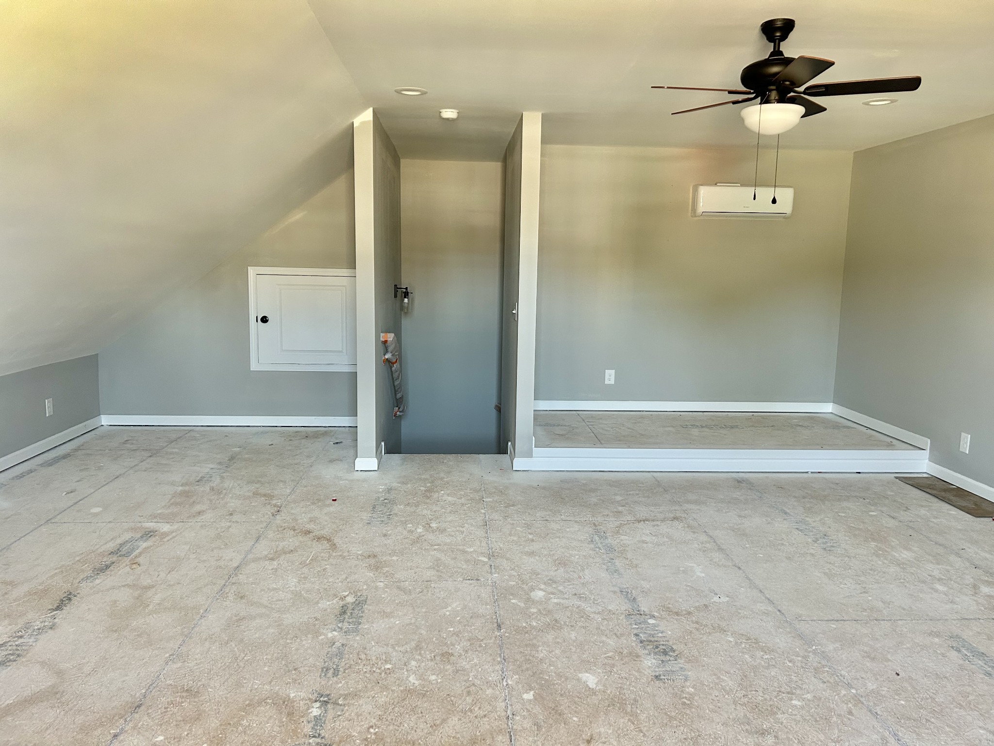 345 Randall Ln