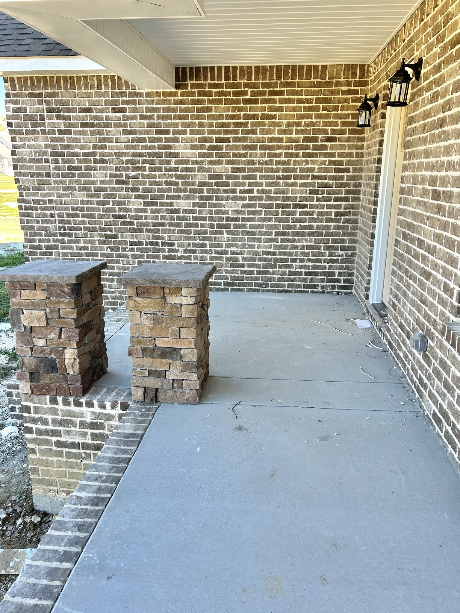 345 Randall Ln