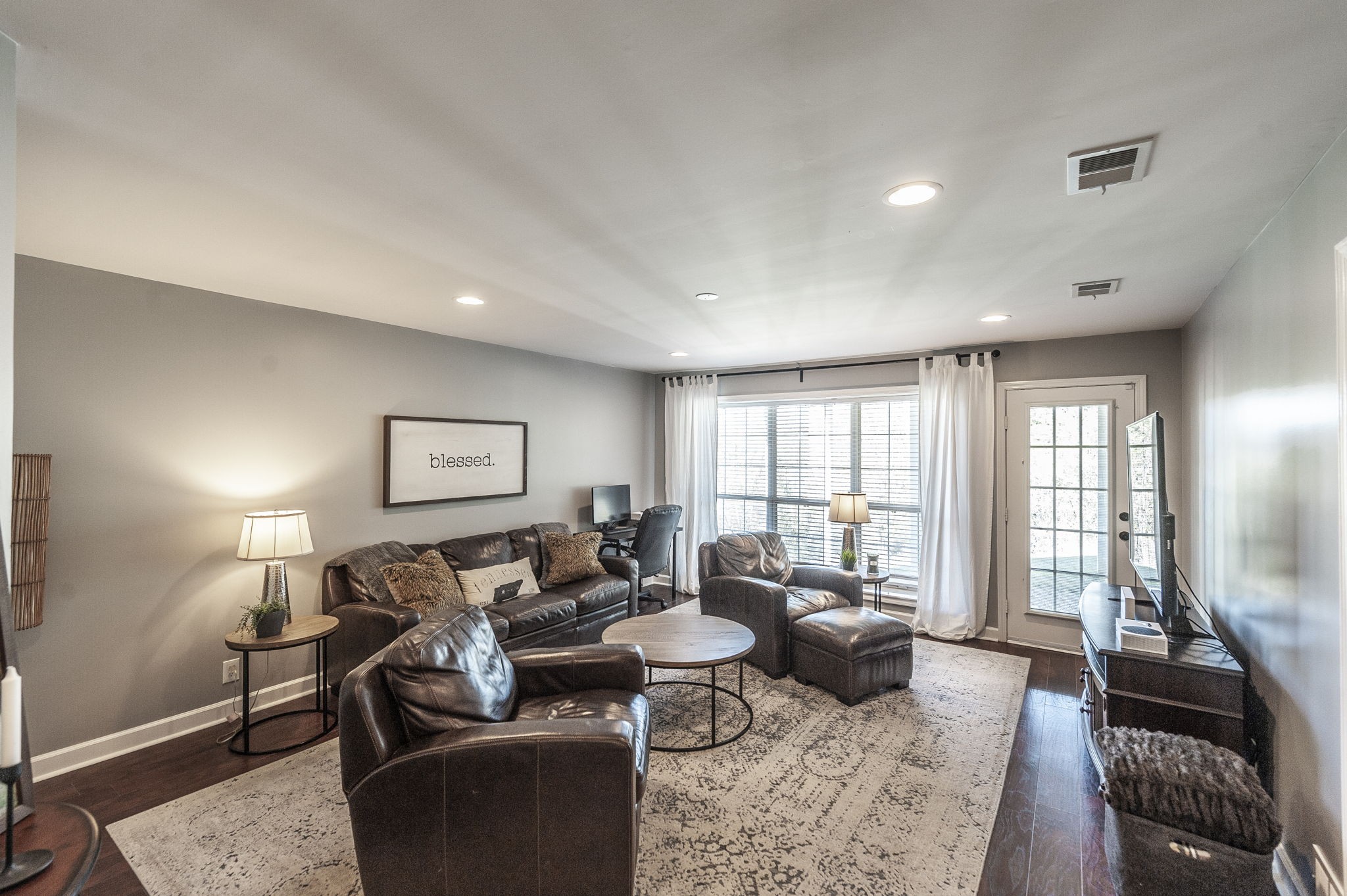 110 Yvonne Ct