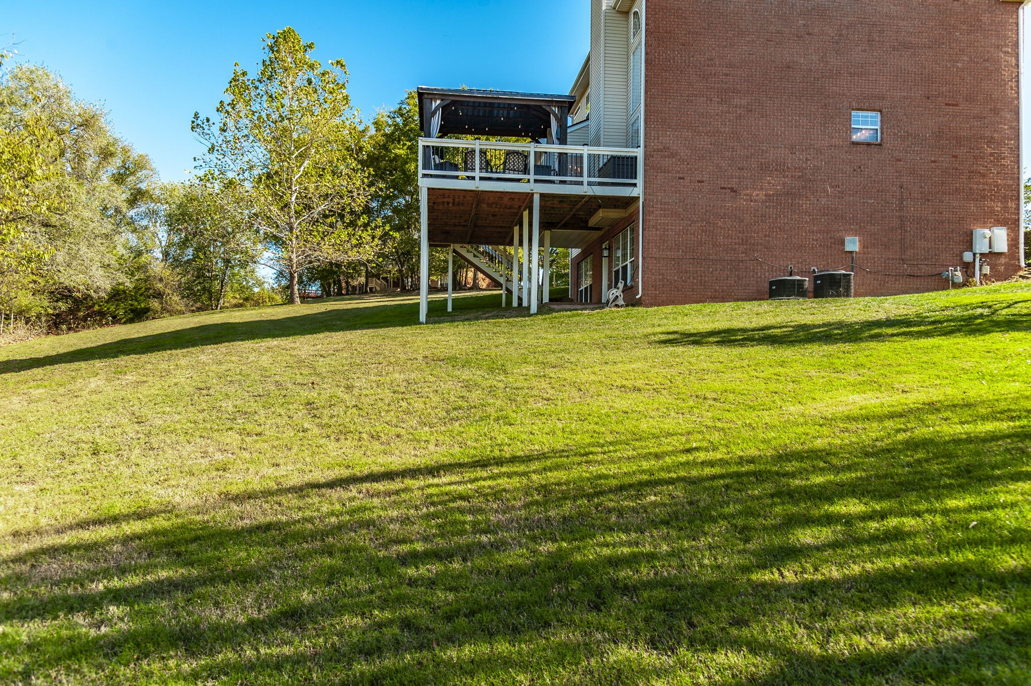 110 Yvonne Ct