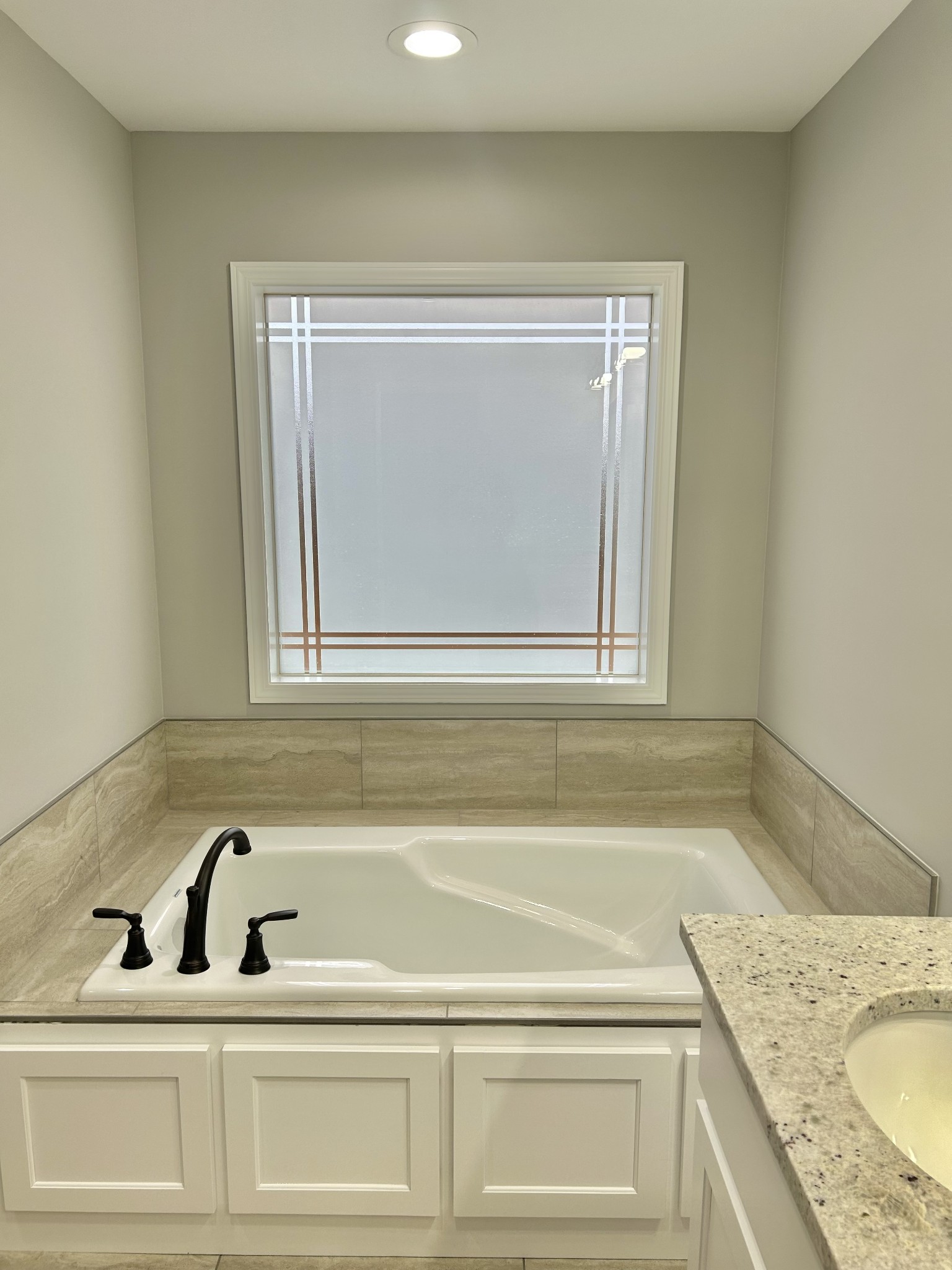 375 Randall Ln