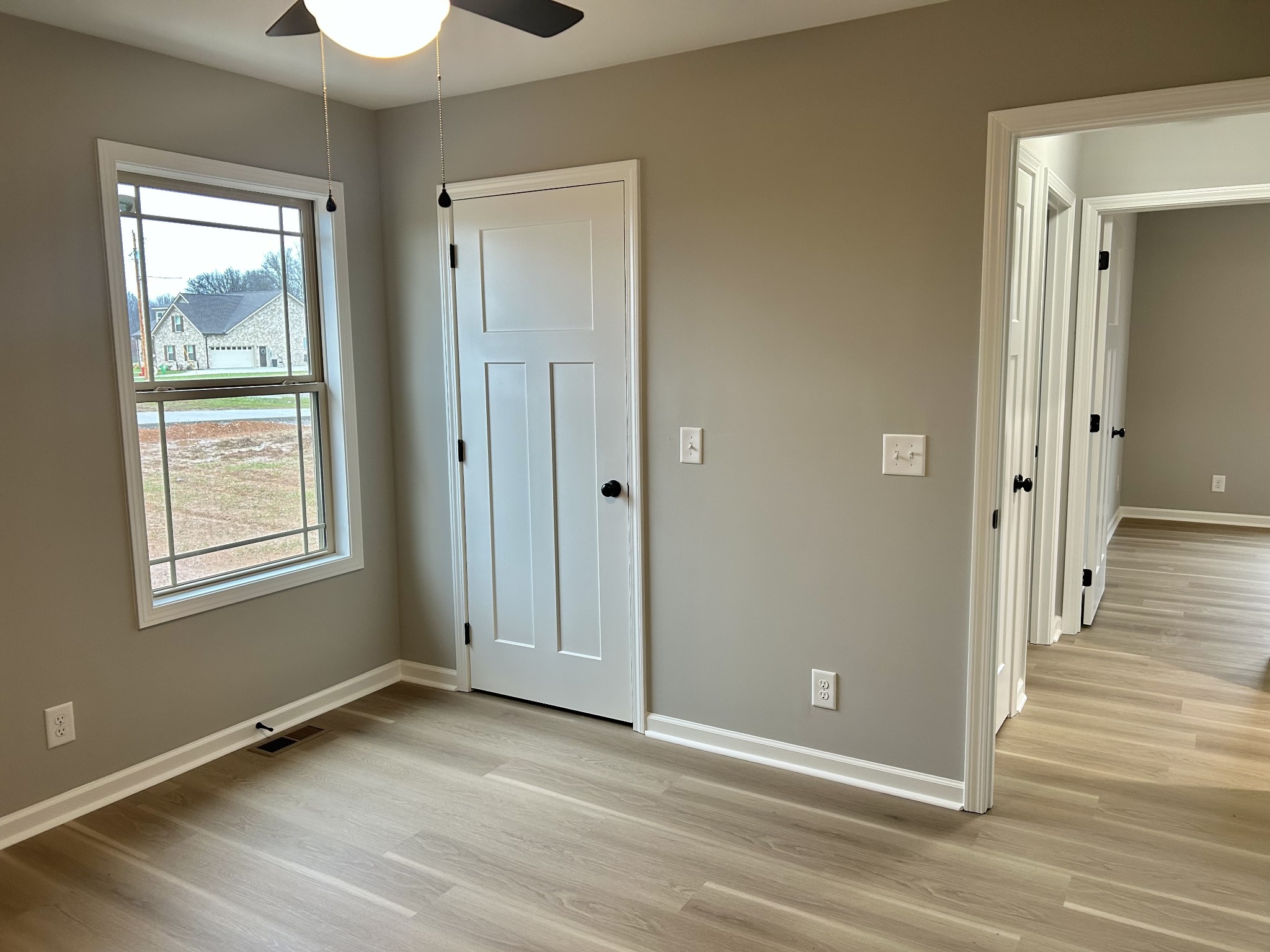 375 Randall Ln