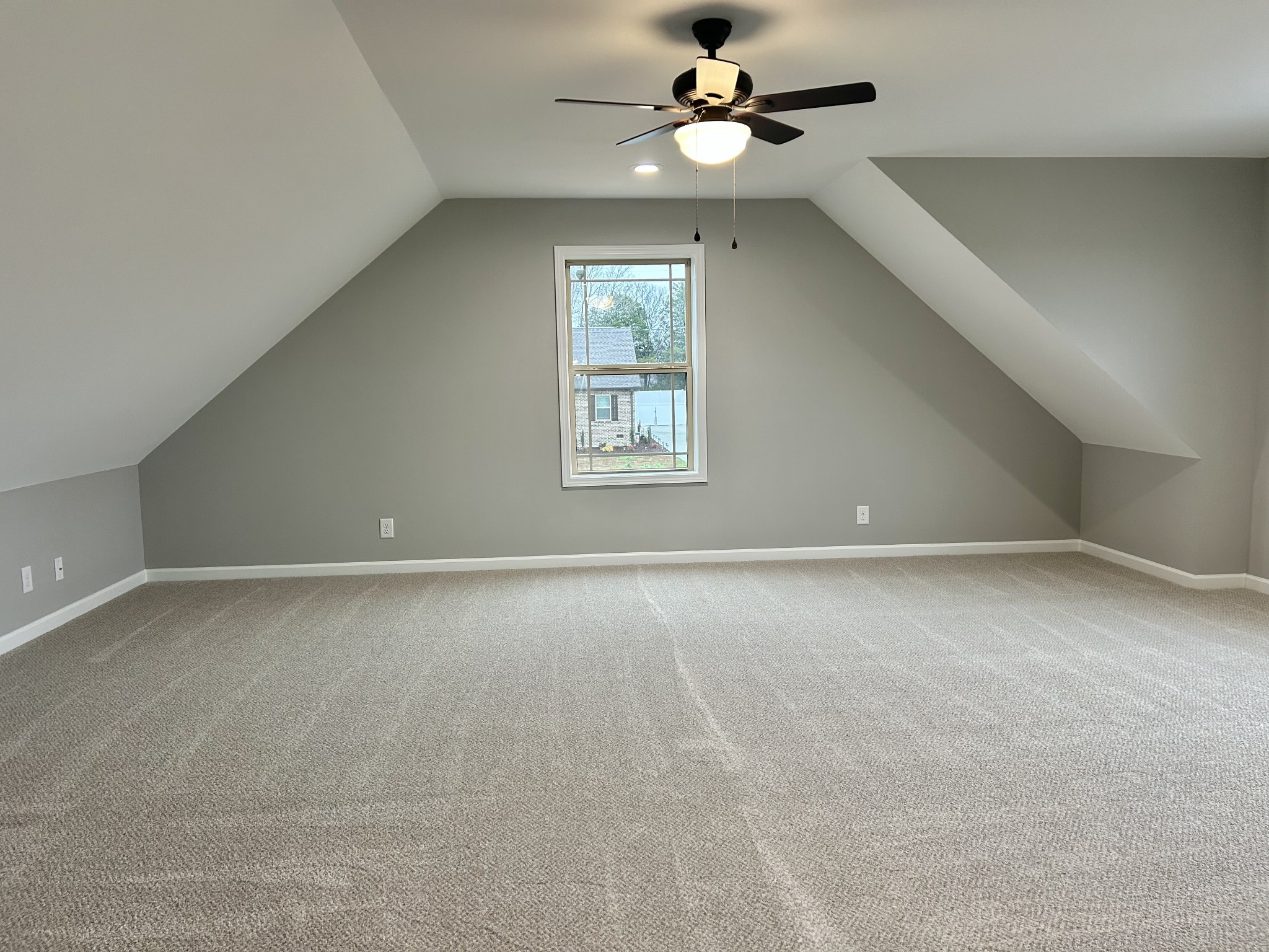 375 Randall Ln