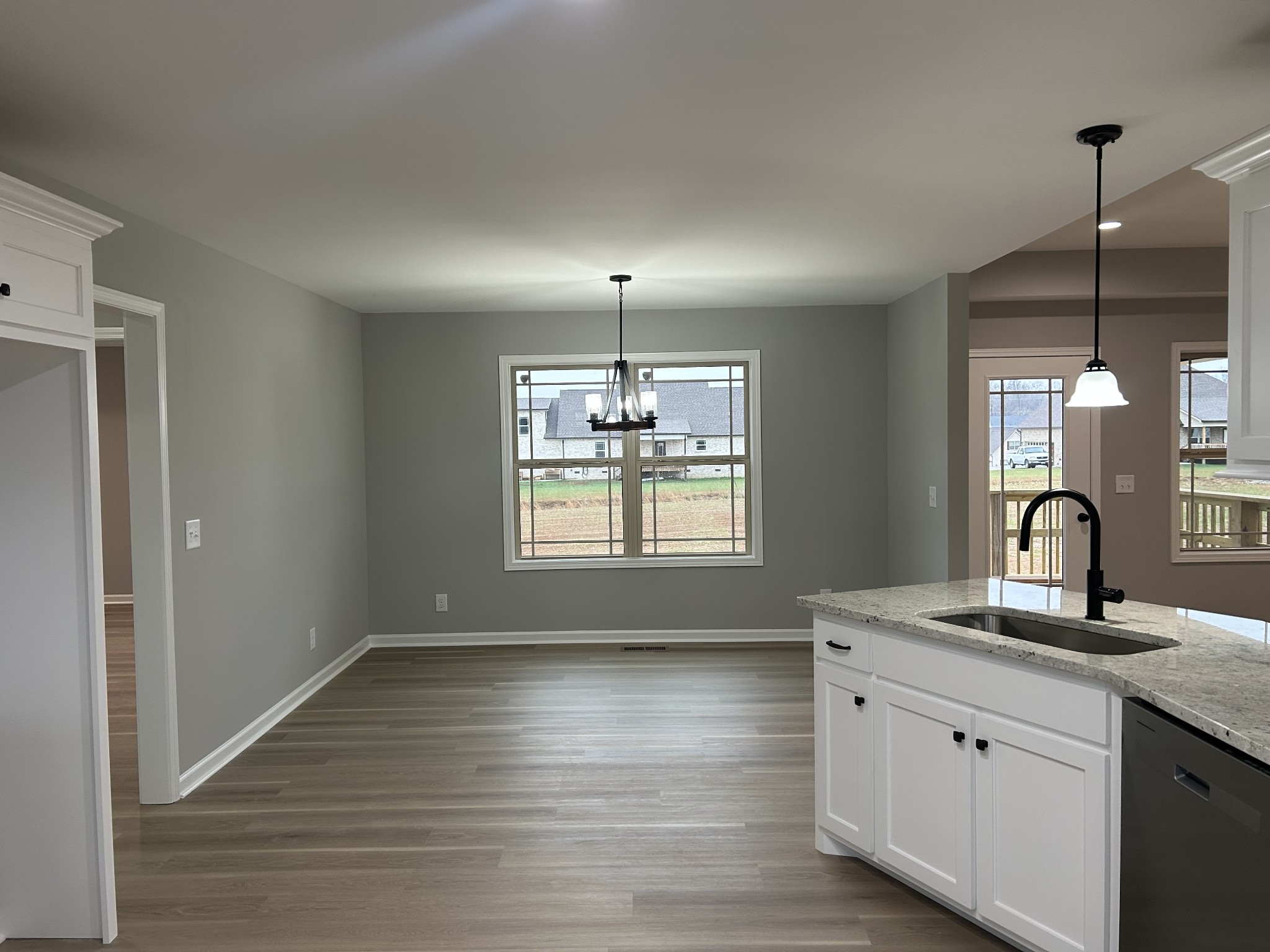 375 Randall Ln