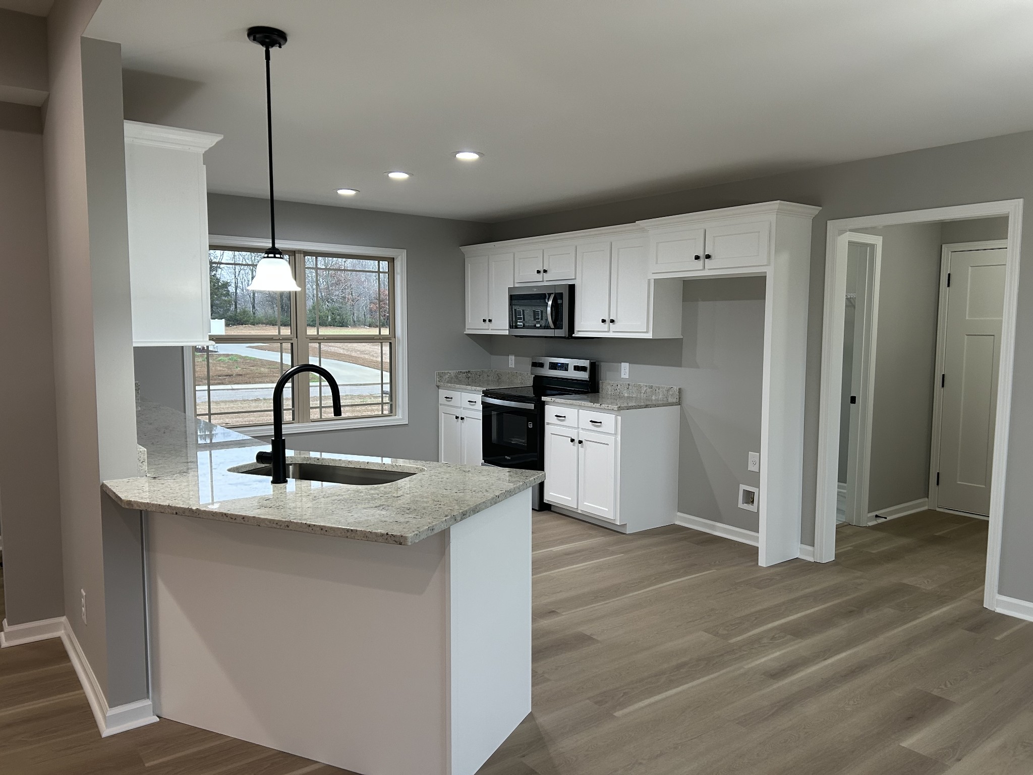 375 Randall Ln