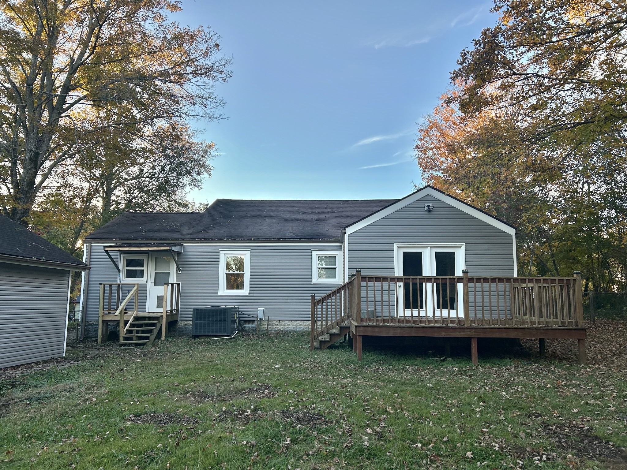 709 Westside Dr