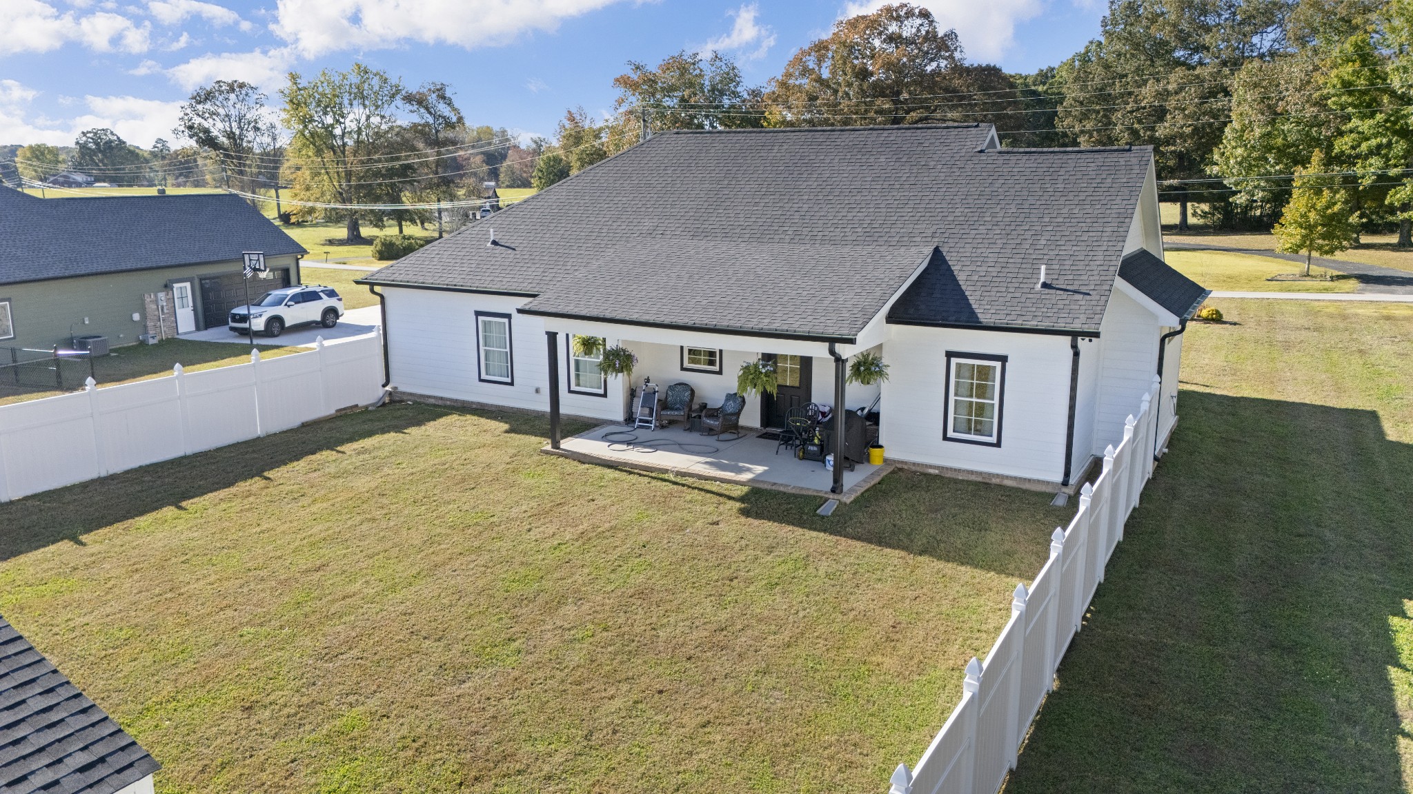 3575 Eastbrook Rd