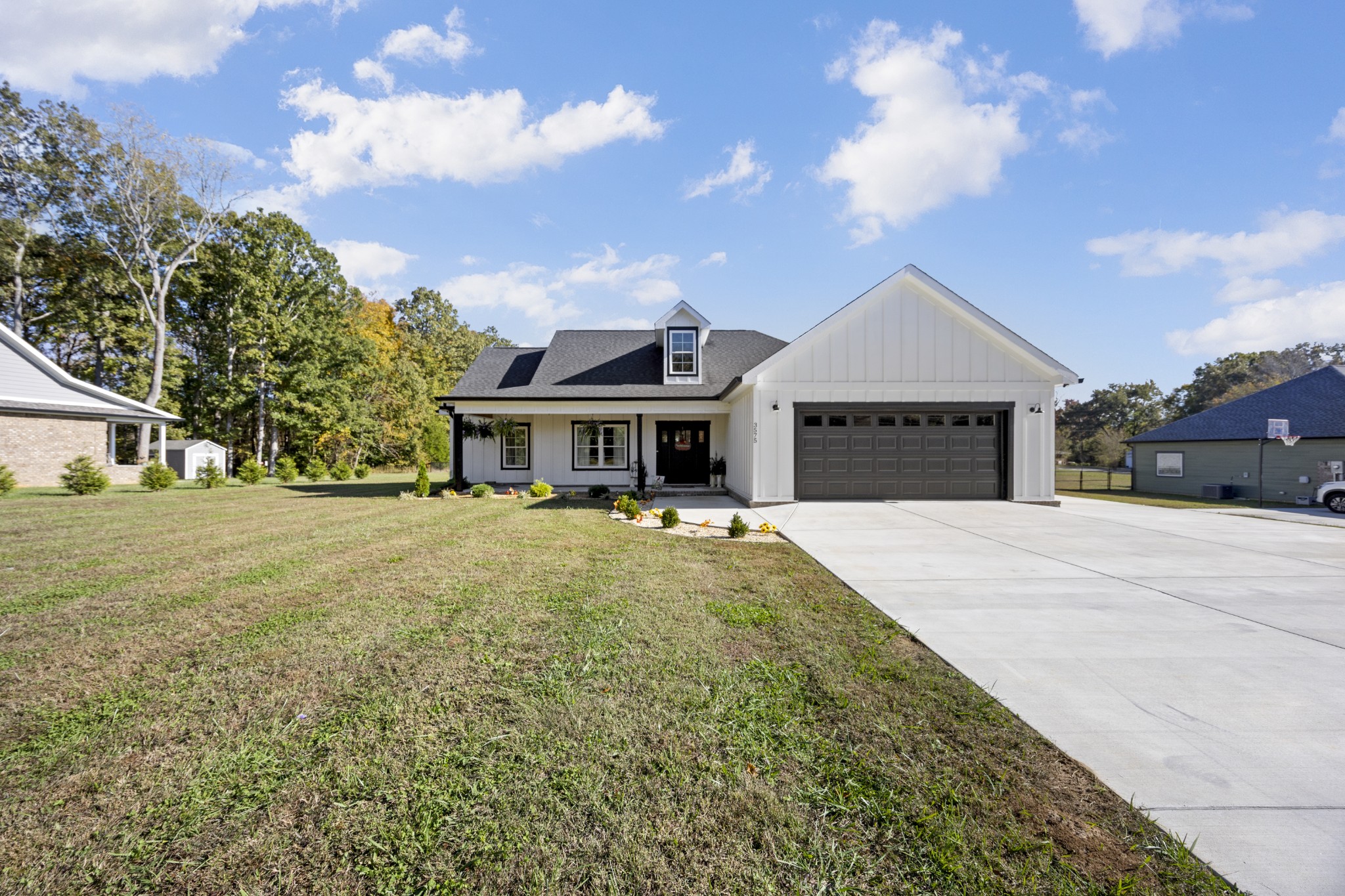 3575 Eastbrook Rd