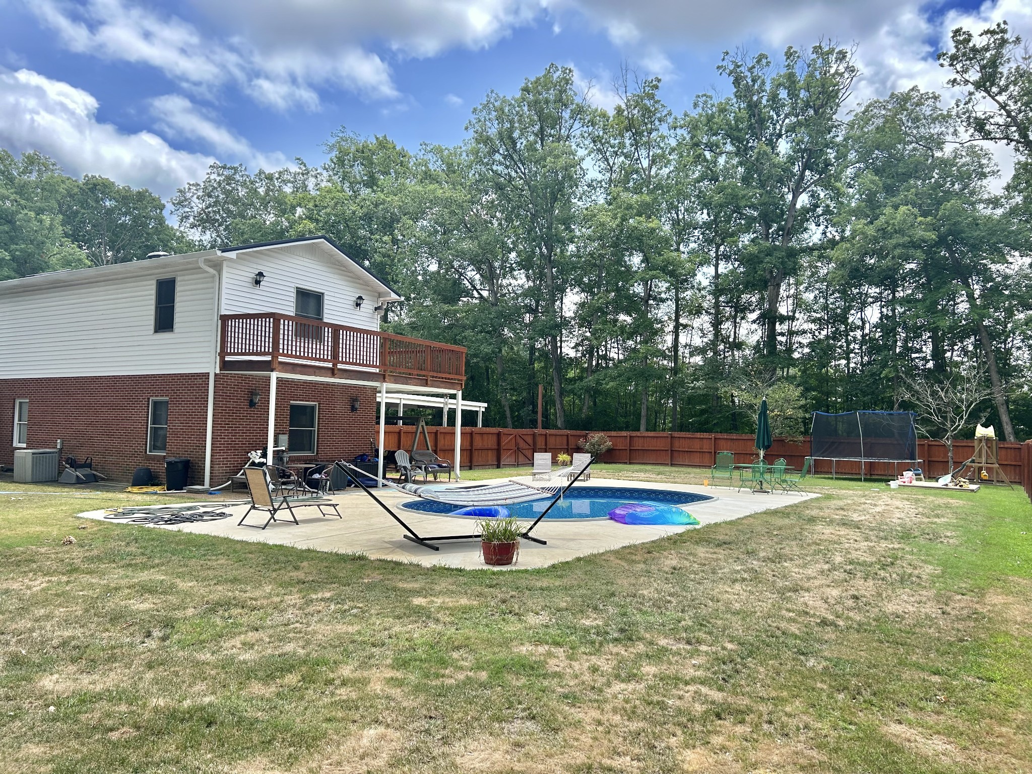 1212 Woodcrest Dr