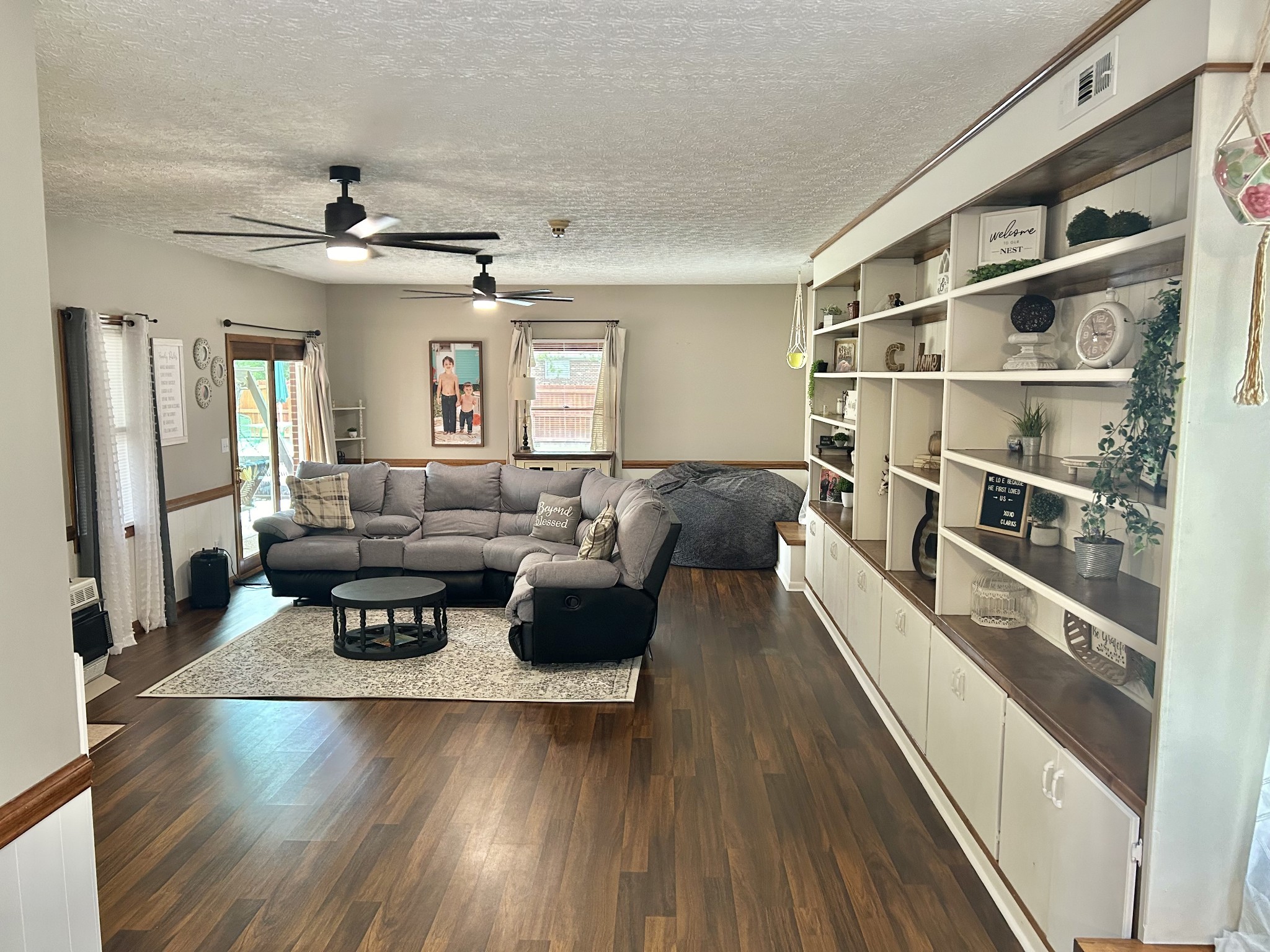 1212 Woodcrest Dr
