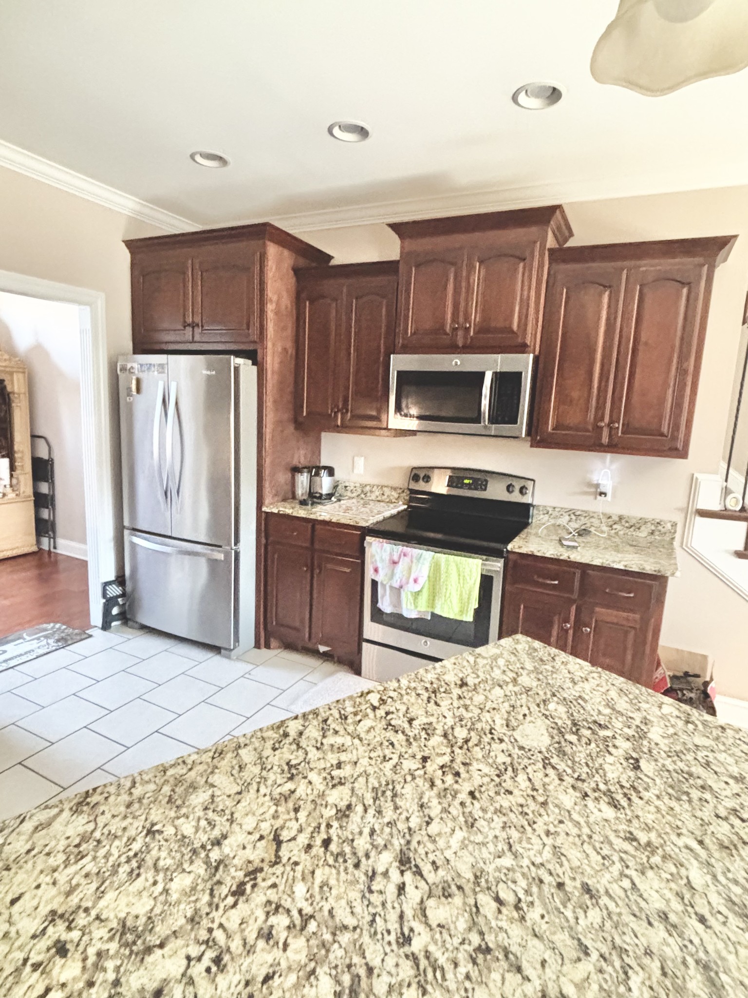 244 Lexington Cir