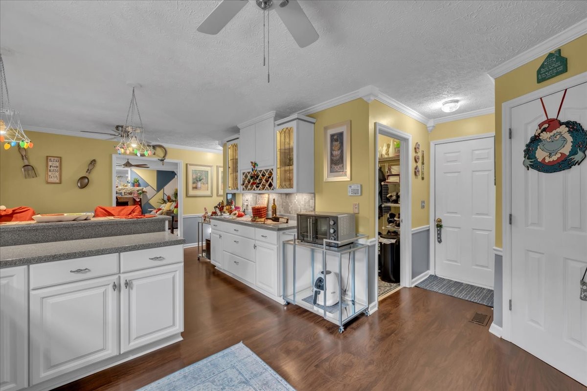 1823 Bridget Dr