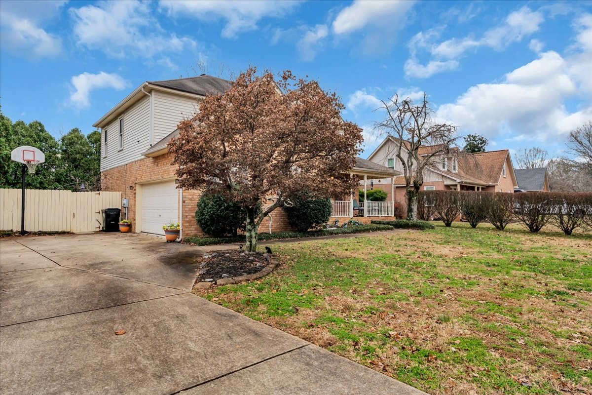 1823 Bridget Dr