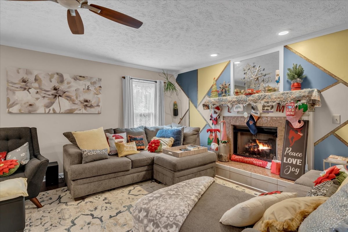 1823 Bridget Dr