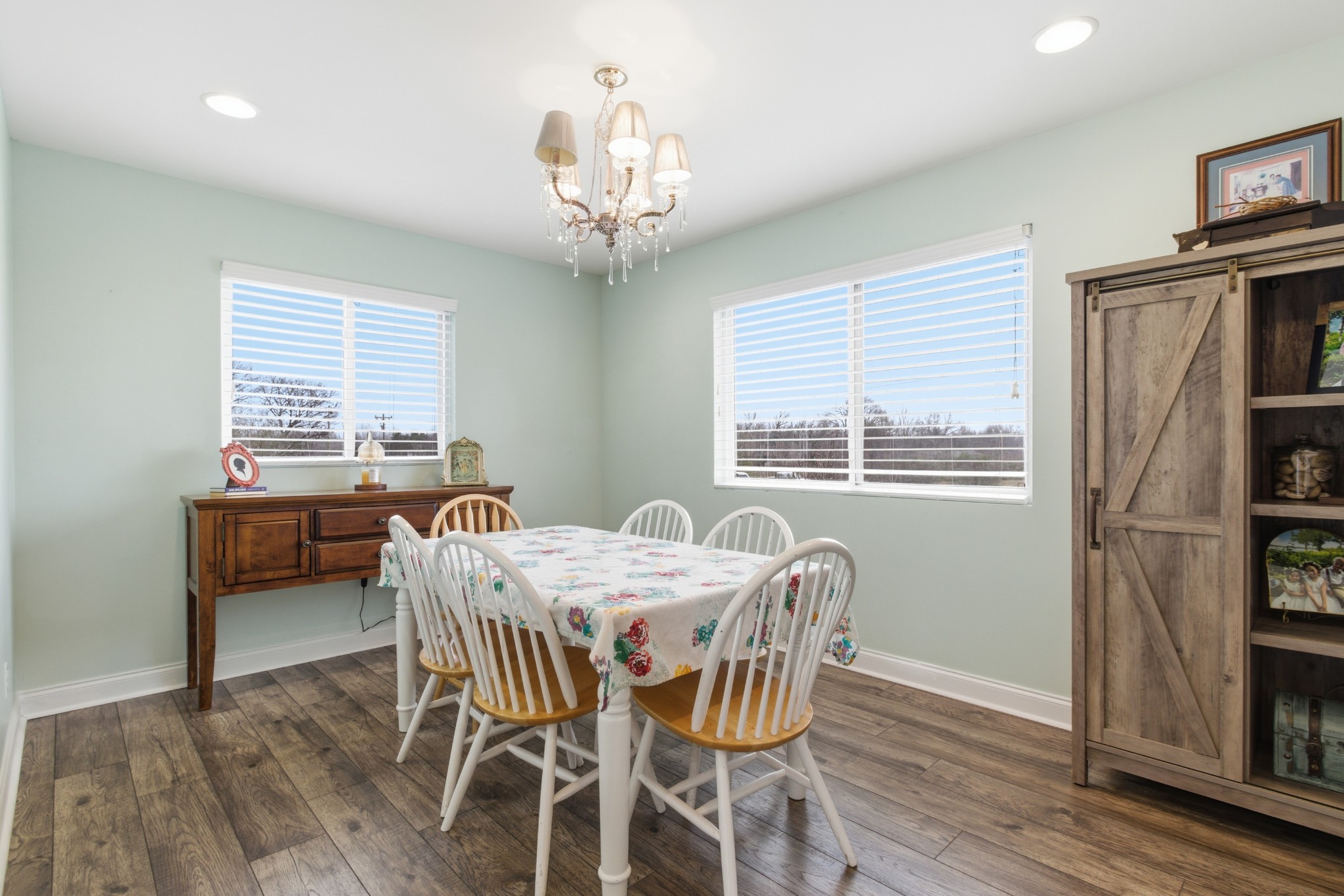 558 Ferrells Loop Rd