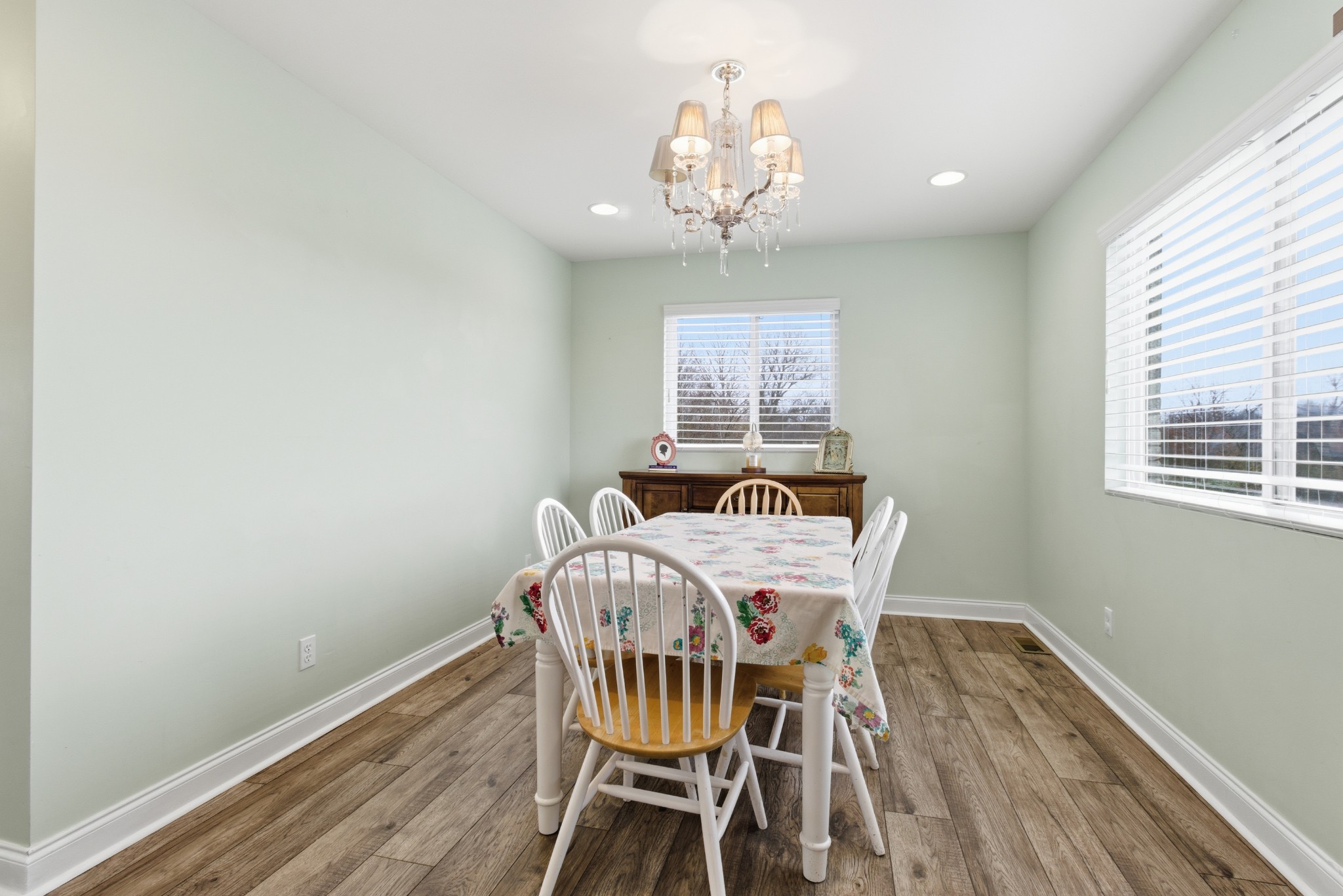 558 Ferrells Loop Rd