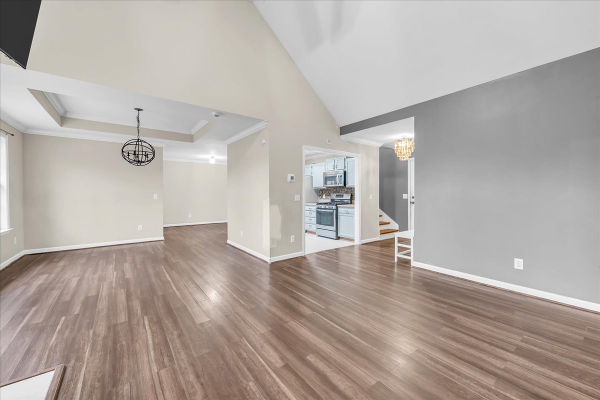 306 Blackberry Ln