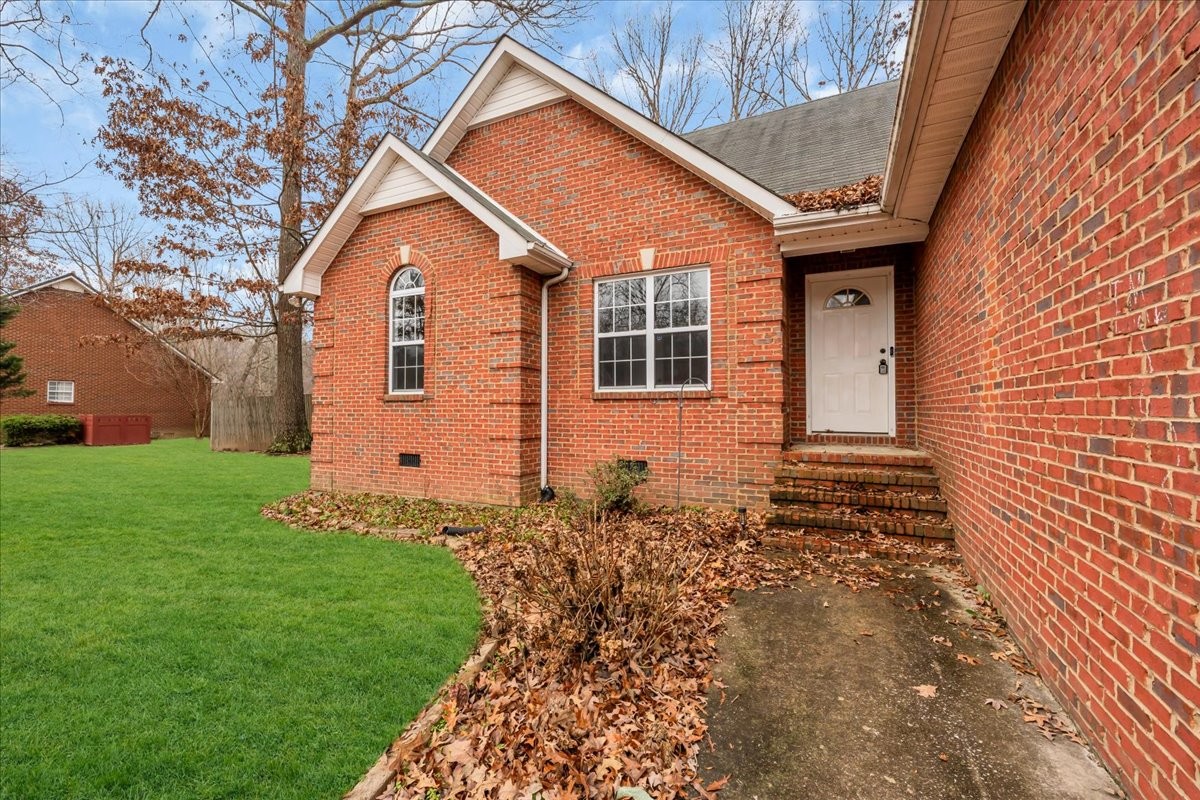 306 Blackberry Ln