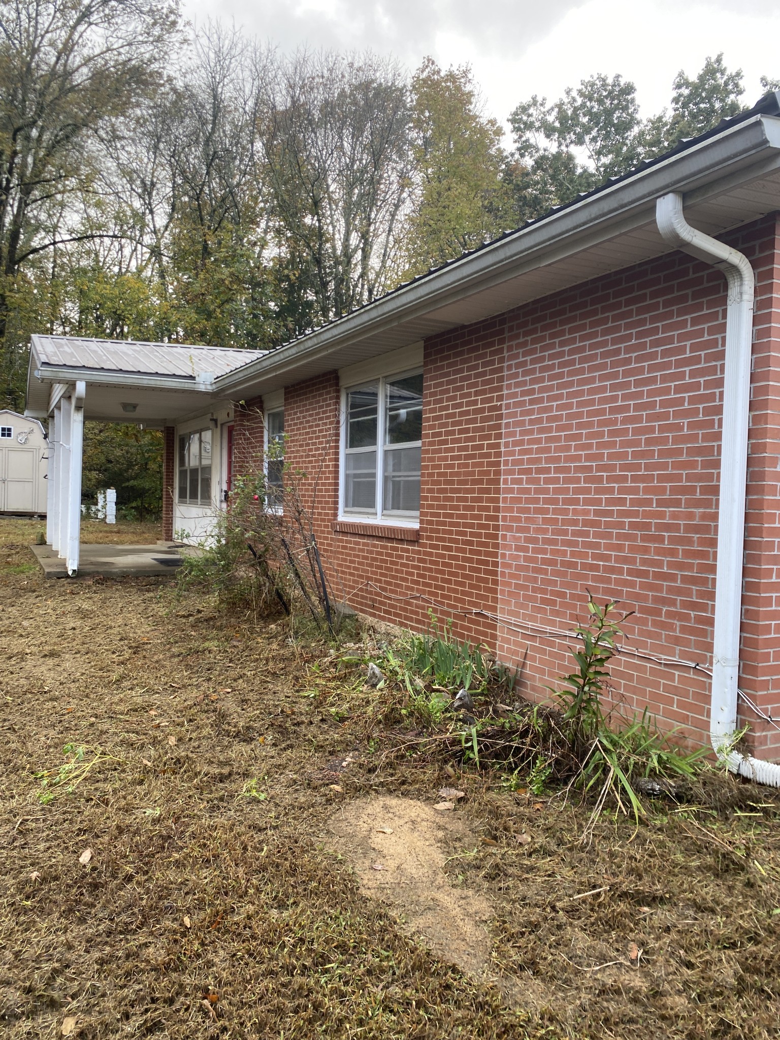 2210 Hagan Rd