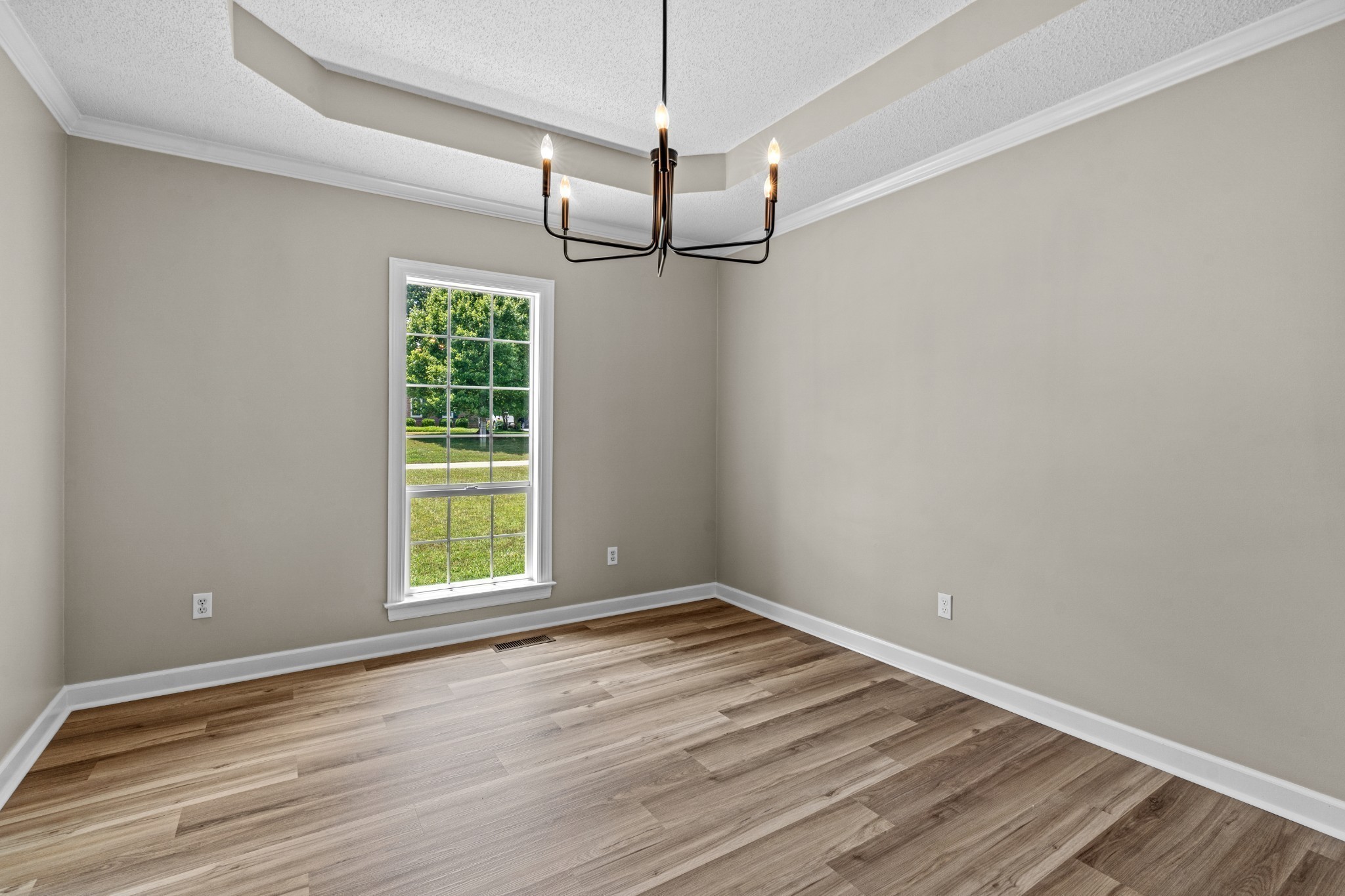 203 Huntington Pl
