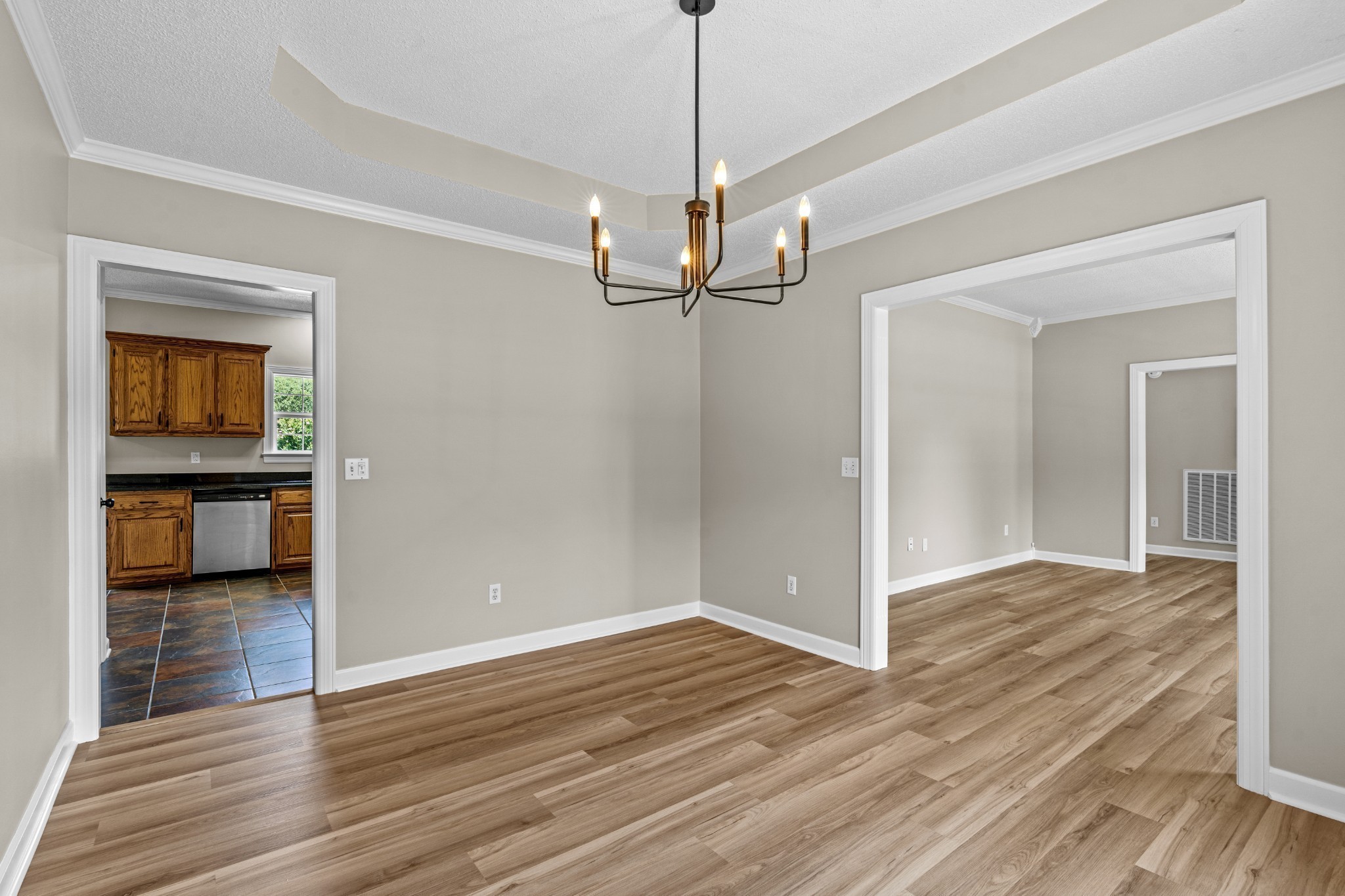 203 Huntington Pl