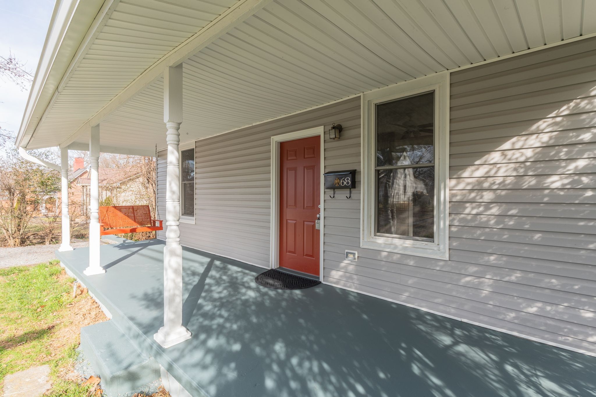 68 N Main St