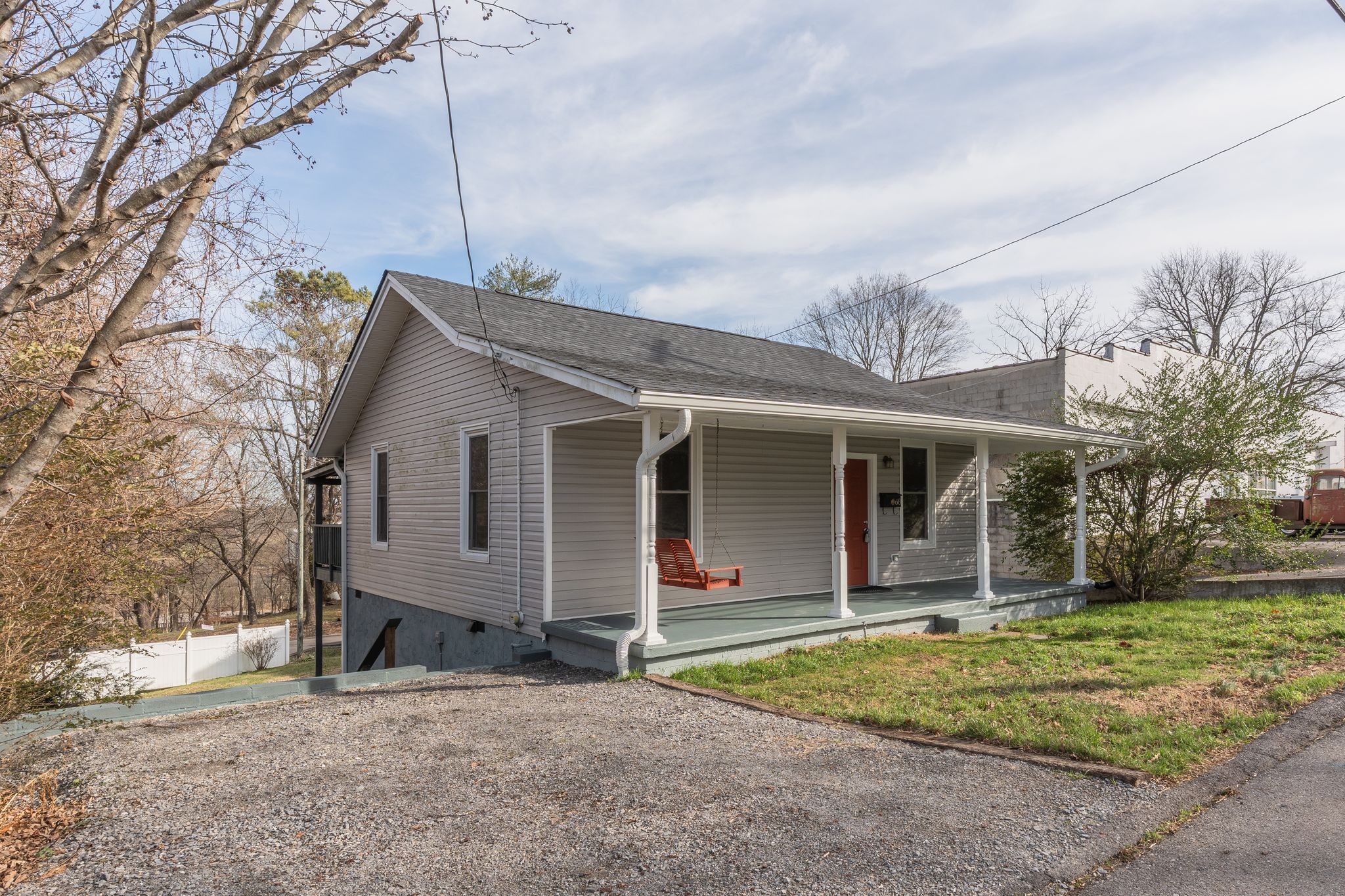 68 N Main St